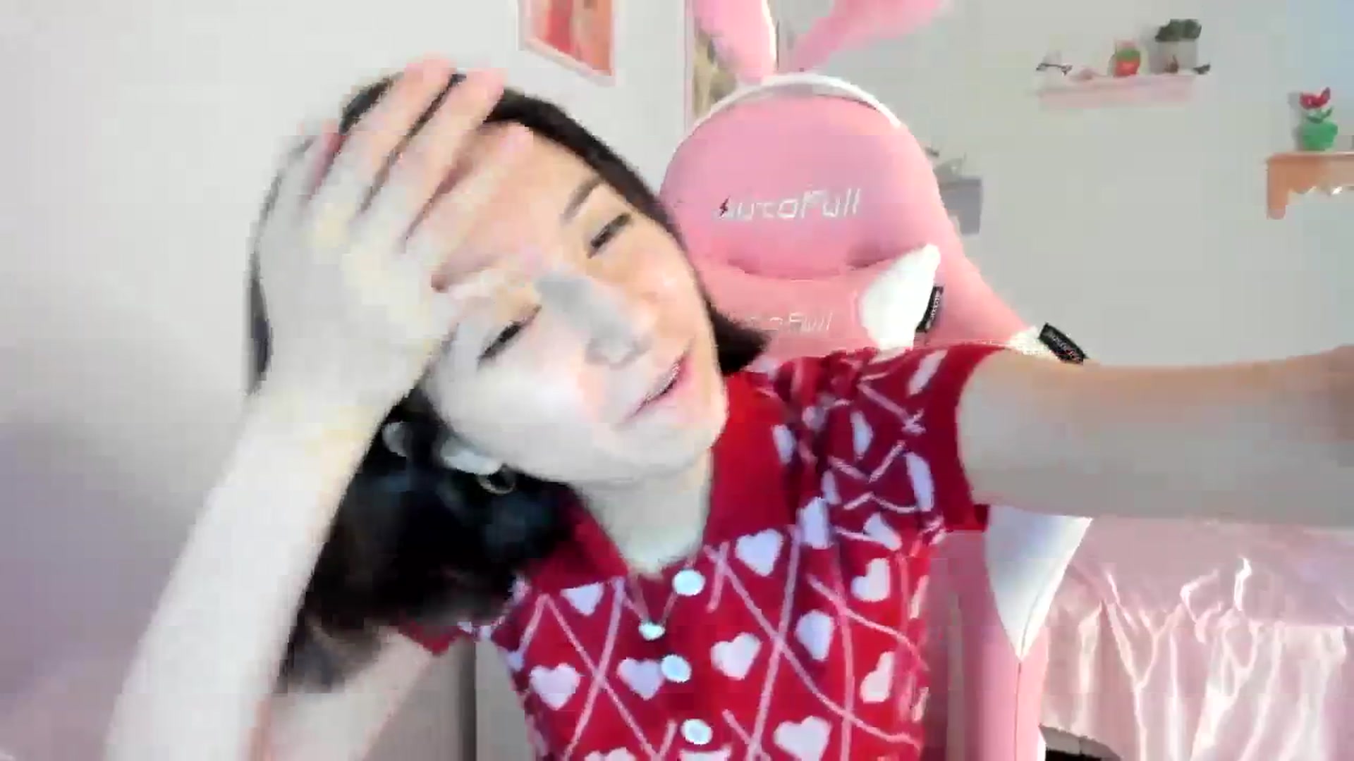 Gallery image thumbnail from Cherrycute666's myfreecams stream on, 08/21/2023, 03:00 image 7 of 20