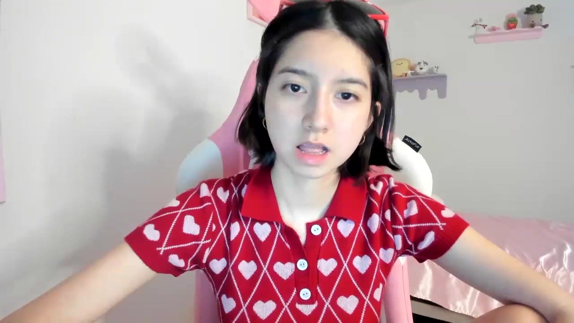 Gallery image thumbnail from Cherrycute666's myfreecams stream on, 08/21/2023, 03:00 image 19 of 20
