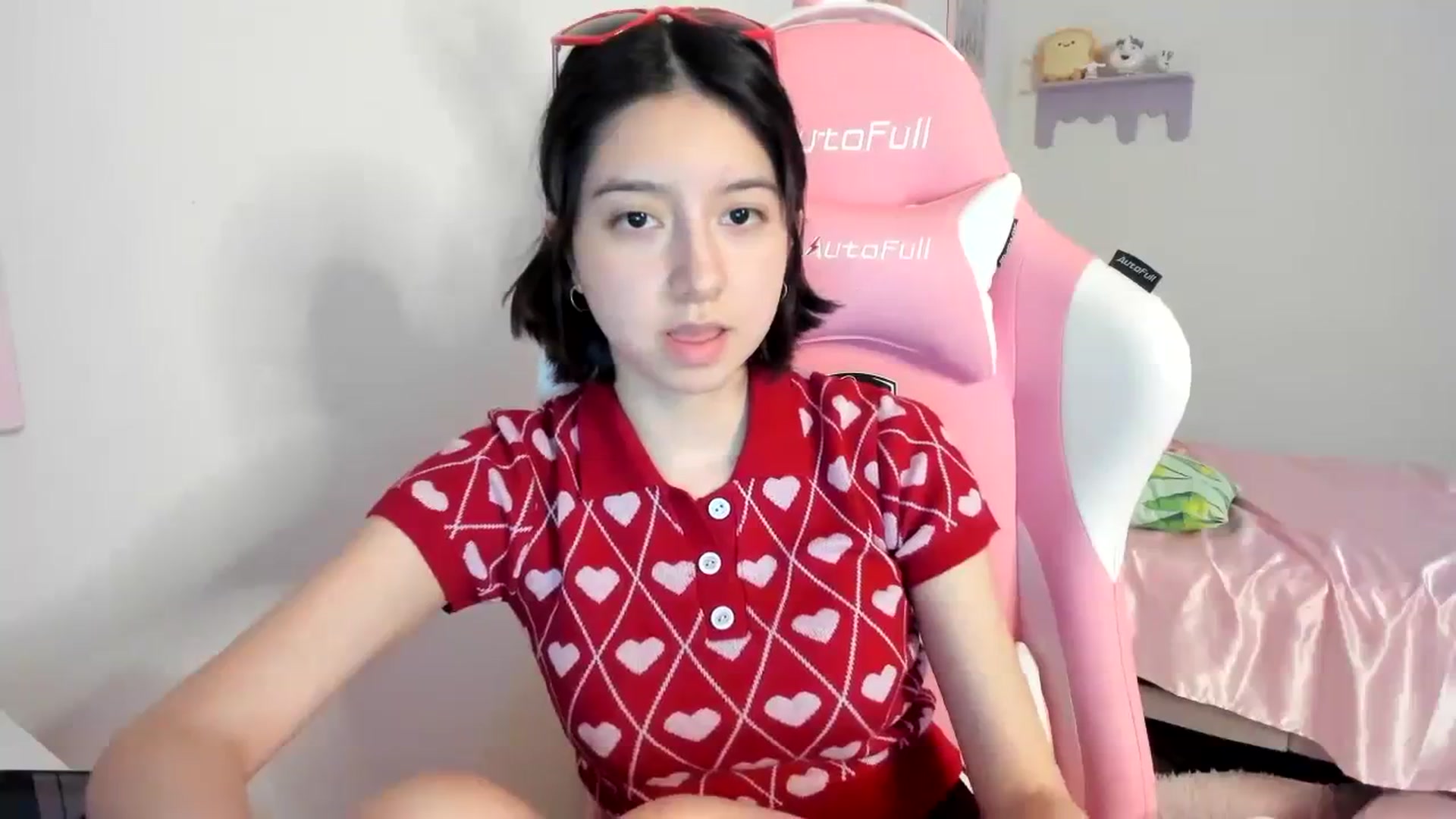 Gallery image thumbnail from Cherrycute666's myfreecams stream on, 08/21/2023, 04:46 image 7 of 20