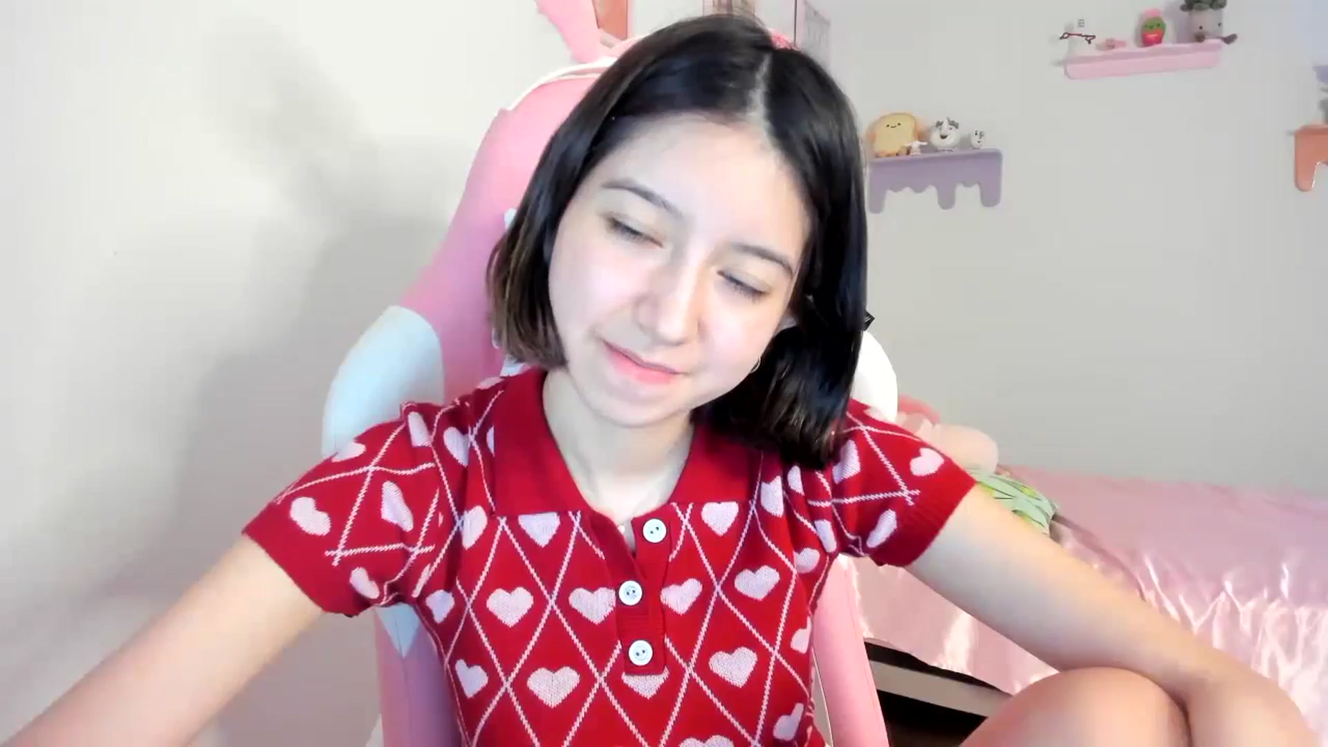 Gallery image thumbnail from Cherrycute666's myfreecams stream on, 08/21/2023, 04:46 image 18 of 20