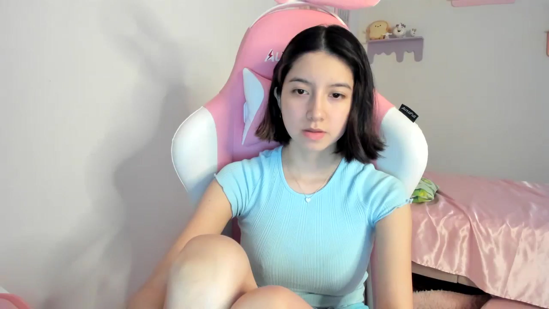 Gallery image thumbnail from Cherrycute666's myfreecams stream on, 08/21/2023, 07:02 image 12 of 20