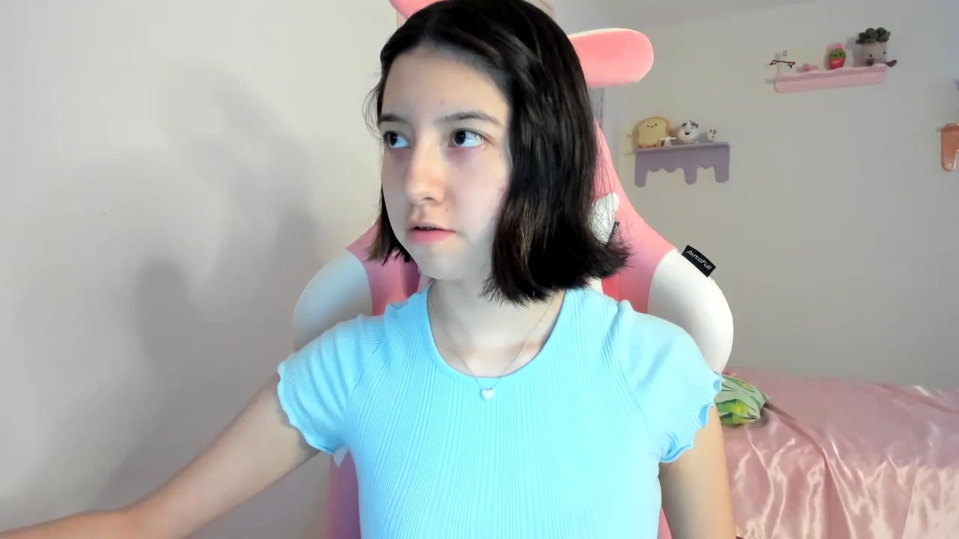 Gallery image thumbnail from Cherrycute666's myfreecams stream on, 08/21/2023, 07:02 image 10 of 20