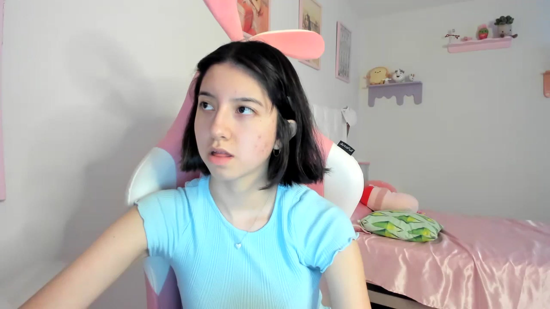 Gallery image thumbnail from Cherrycute666's myfreecams stream on, 08/21/2023, 07:02 image 20 of 20