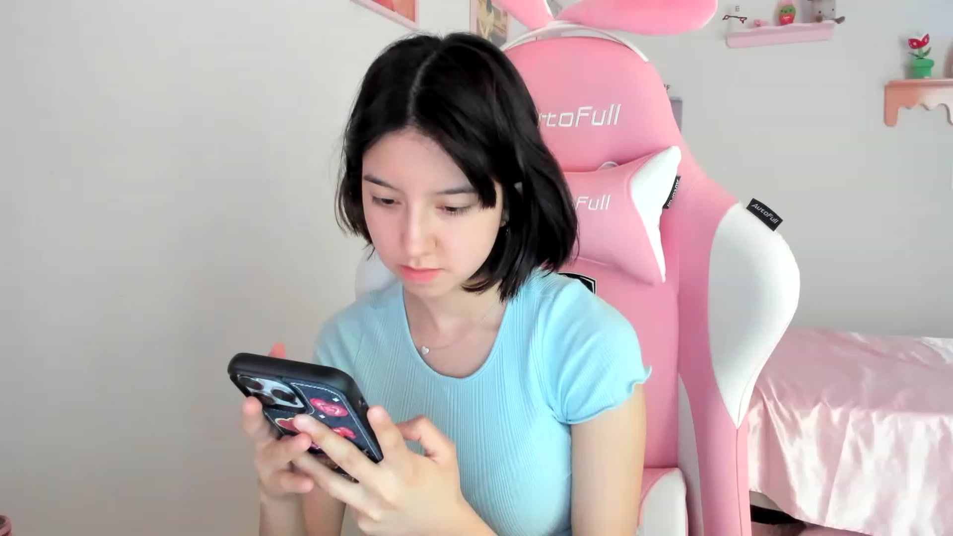 Gallery image thumbnail from Cherrycute666's myfreecams stream on, 08/21/2023, 19:39 image 20 of 20