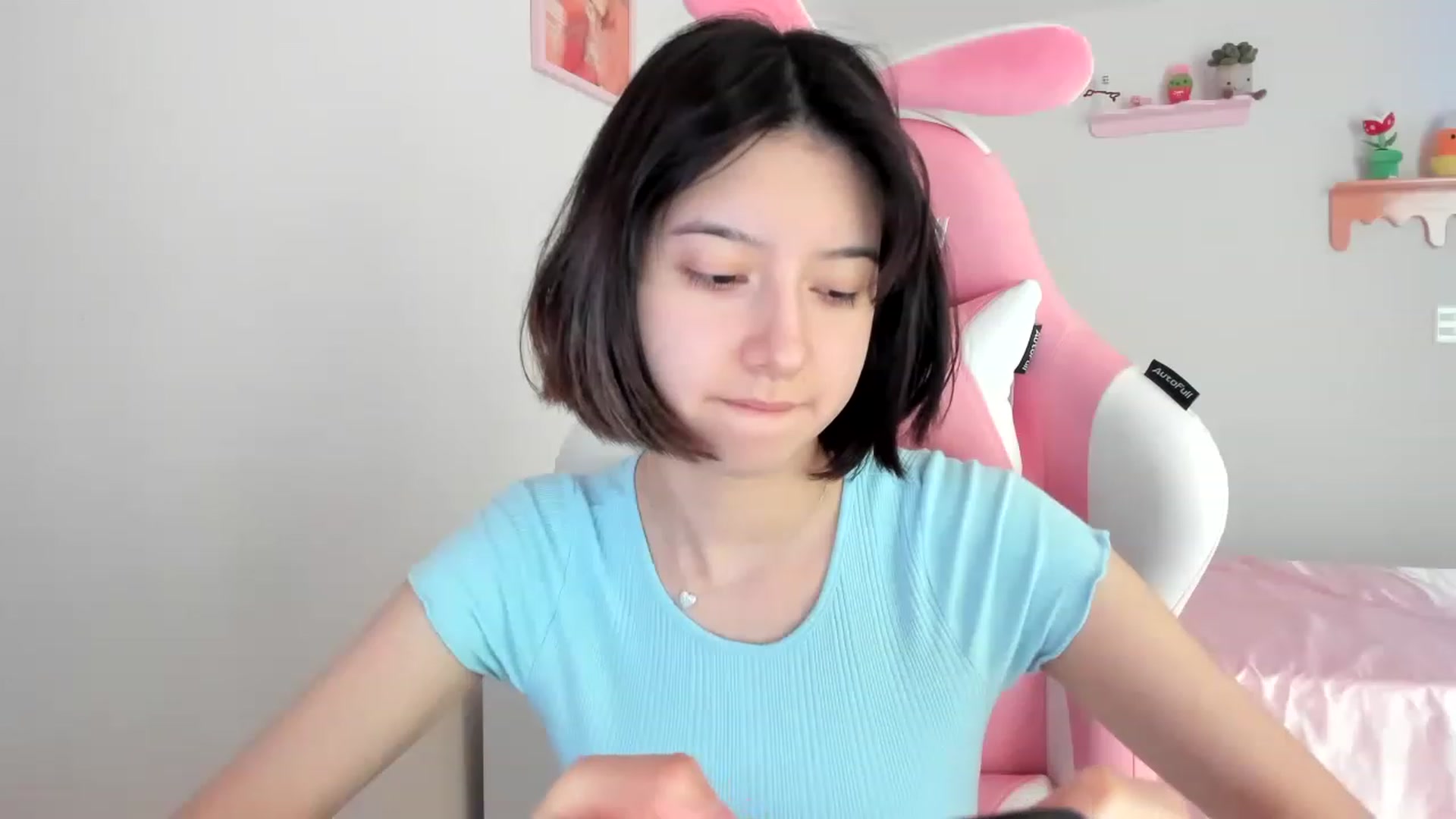 Gallery image thumbnail from Cherrycute666's myfreecams stream on, 08/21/2023, 19:39 image 19 of 20