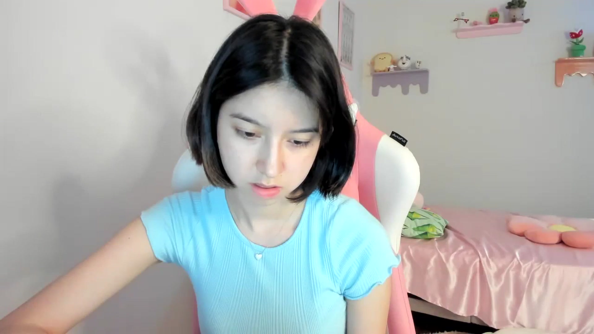 Gallery image thumbnail from Cherrycute666's myfreecams stream on, 08/21/2023, 23:06 image 19 of 20