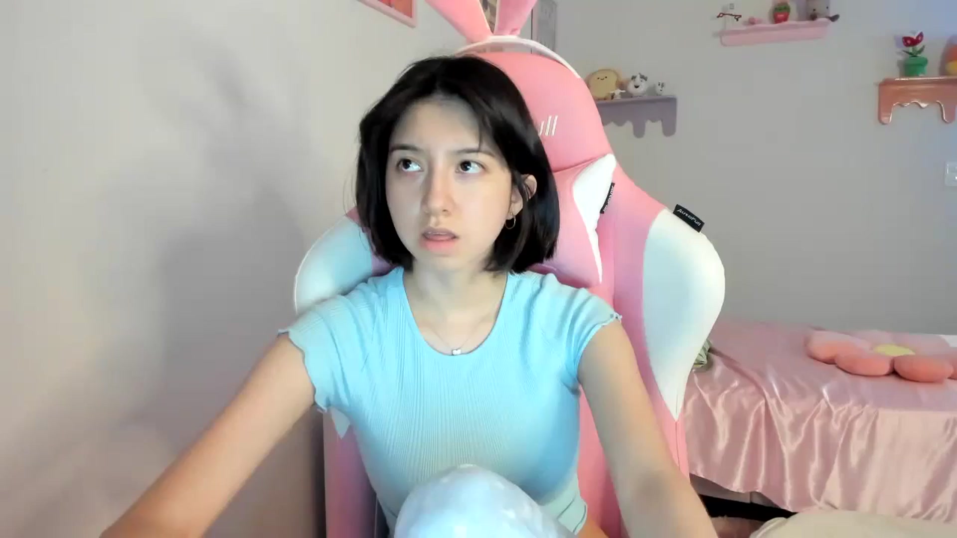 Gallery image thumbnail from Cherrycute666's myfreecams stream on, 08/22/2023, 24:01 image 11 of 20