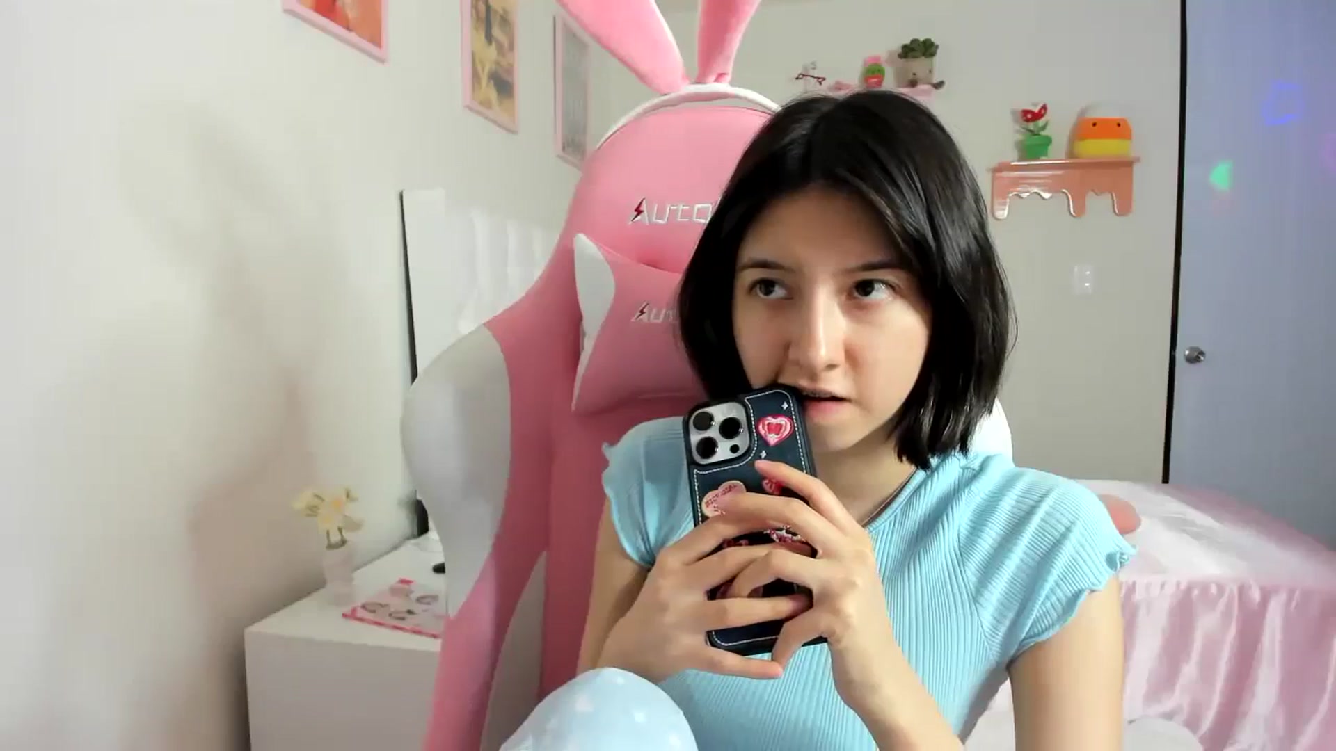 Gallery image thumbnail from Cherrycute666's myfreecams stream on, 08/22/2023, 01:19 image 13 of 20