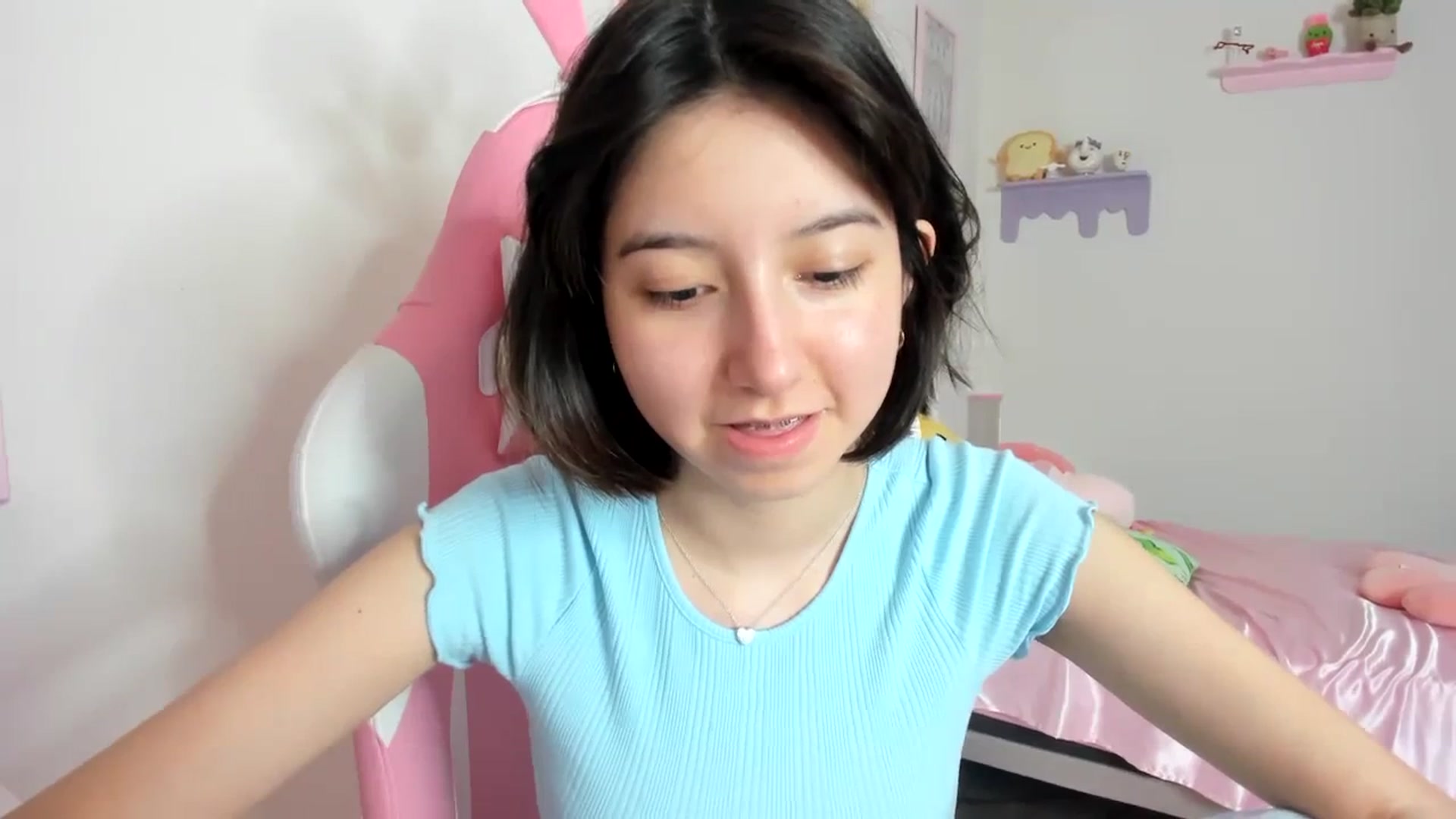 Gallery image thumbnail from Cherrycute666's myfreecams stream on, 08/22/2023, 07:41 image 7 of 20