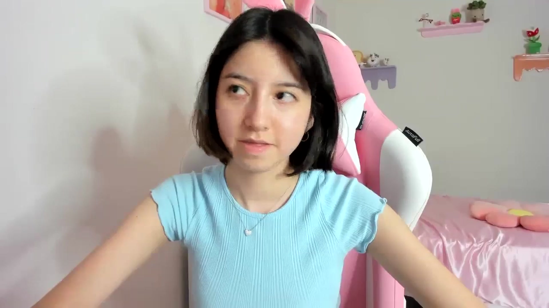 Gallery image thumbnail from Cherrycute666's myfreecams stream on, 08/22/2023, 07:41 image 2 of 20