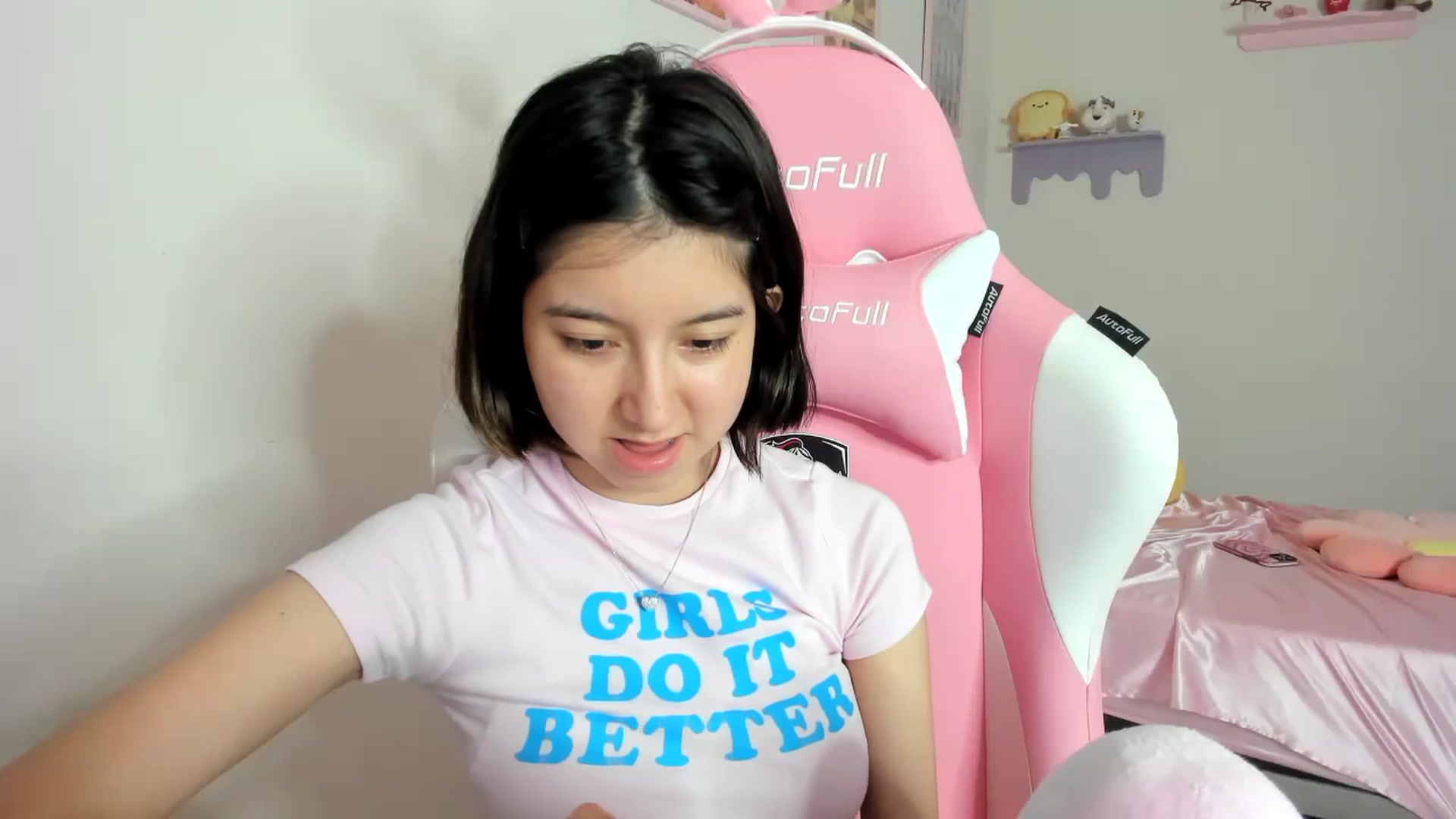 Gallery image thumbnail from Cherrycute666's myfreecams stream on, 08/23/2023, 06:05 image 15 of 20