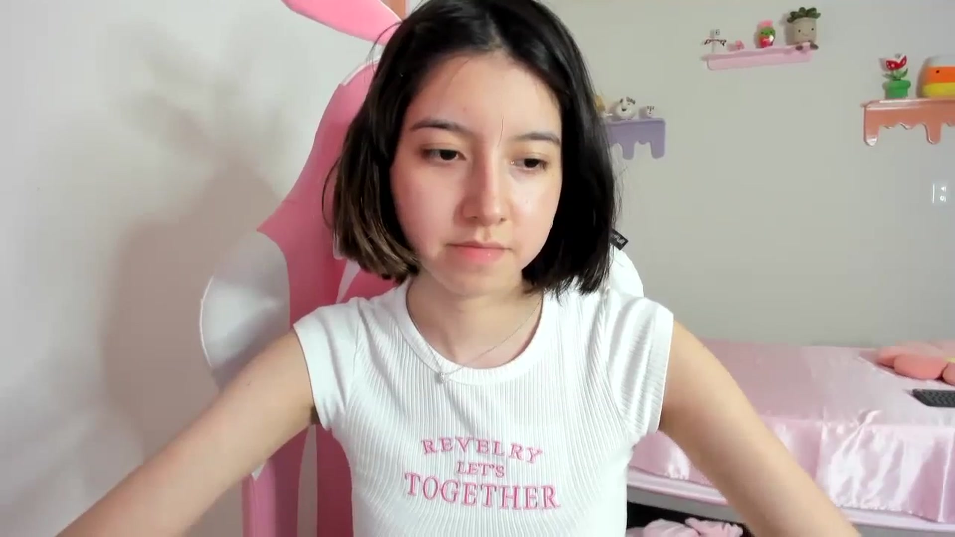 Gallery image thumbnail from Cherrycute666's myfreecams stream on, 08/24/2023, 05:43 image 7 of 20