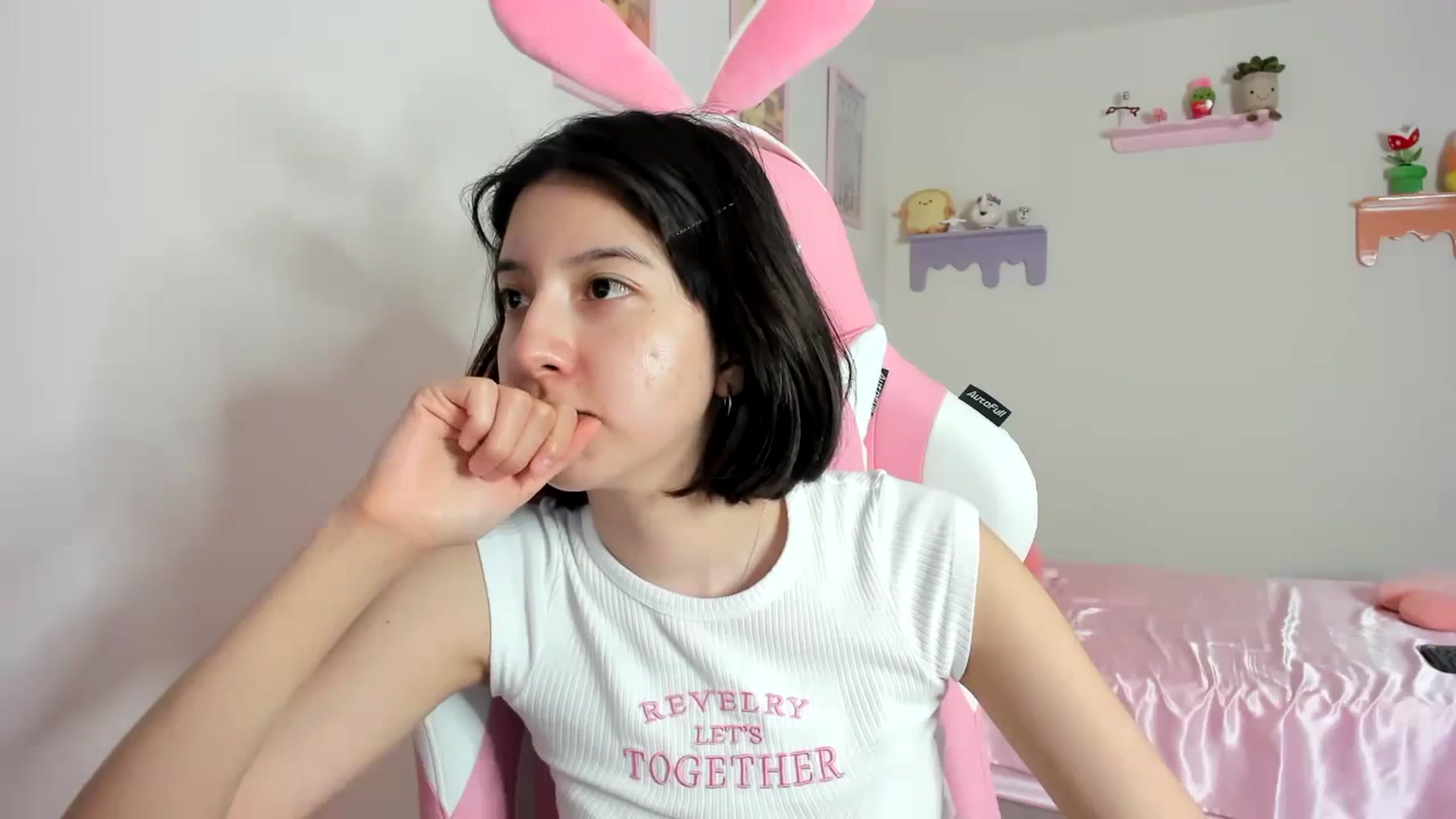 Gallery image thumbnail from Cherrycute666's myfreecams stream on, 08/24/2023, 06:59 image 16 of 20