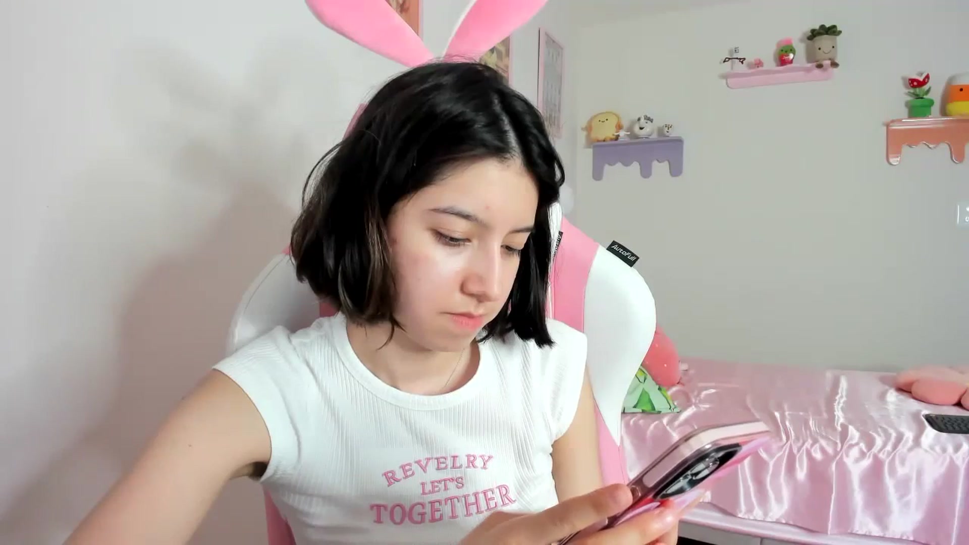 Gallery image thumbnail from Cherrycute666's myfreecams stream on, 08/24/2023, 06:59 image 11 of 20