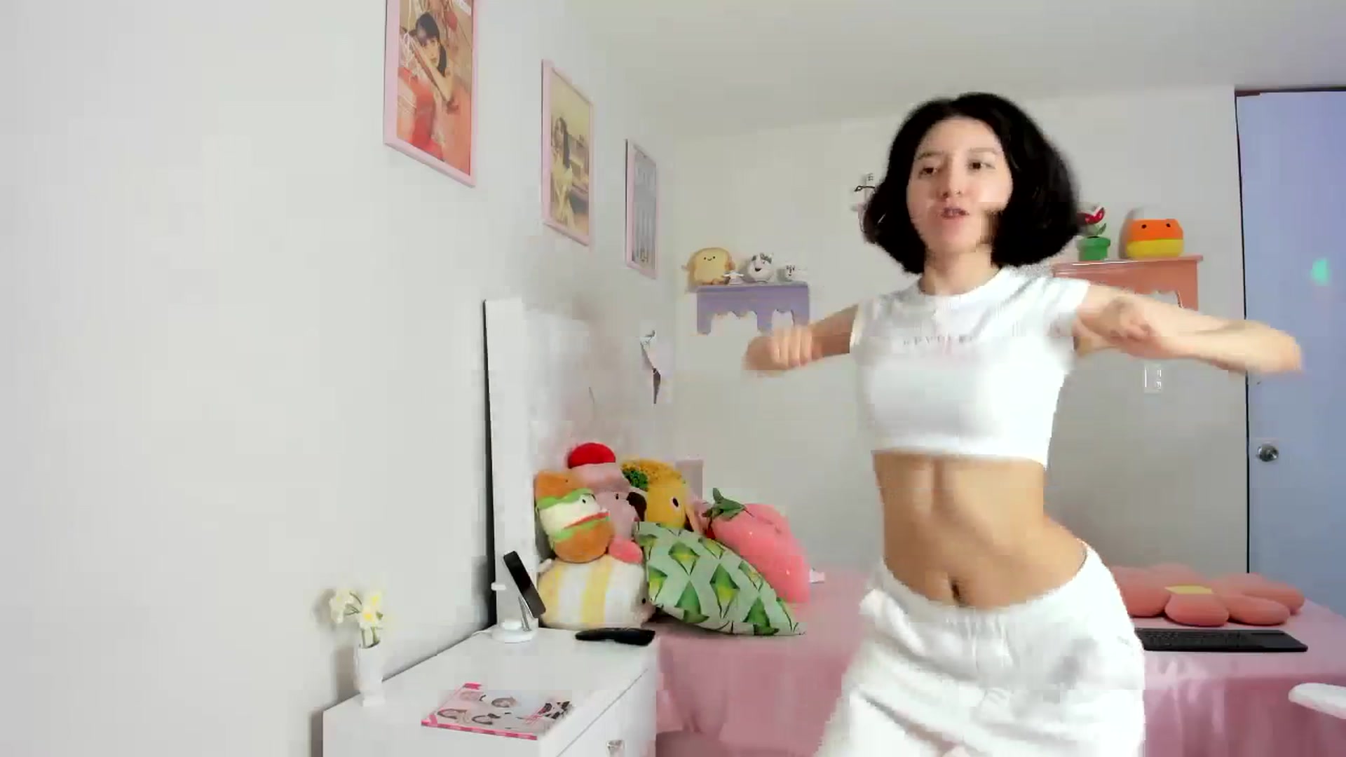 Gallery image thumbnail from Cherrycute666's myfreecams stream on, 08/24/2023, 06:59 image 3 of 20