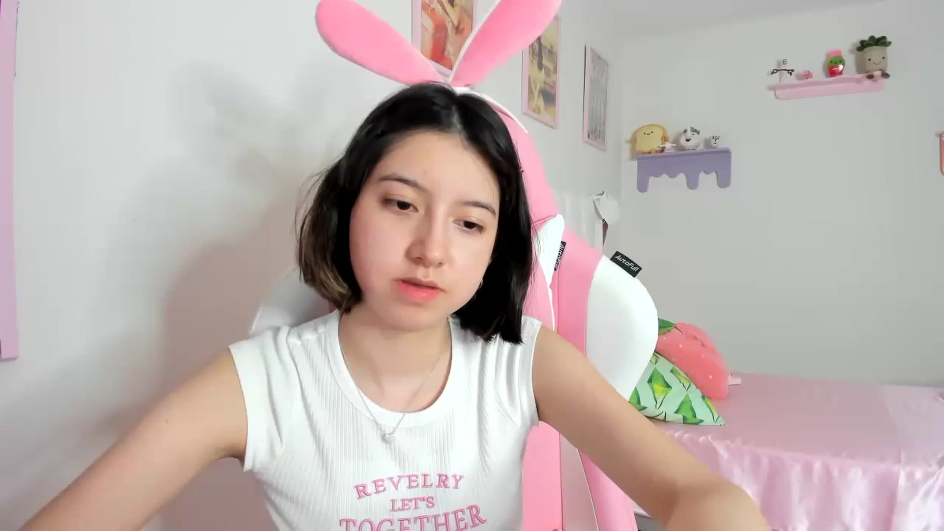 Gallery image thumbnail from Cherrycute666's myfreecams stream on, 08/24/2023, 06:59 image 1 of 20