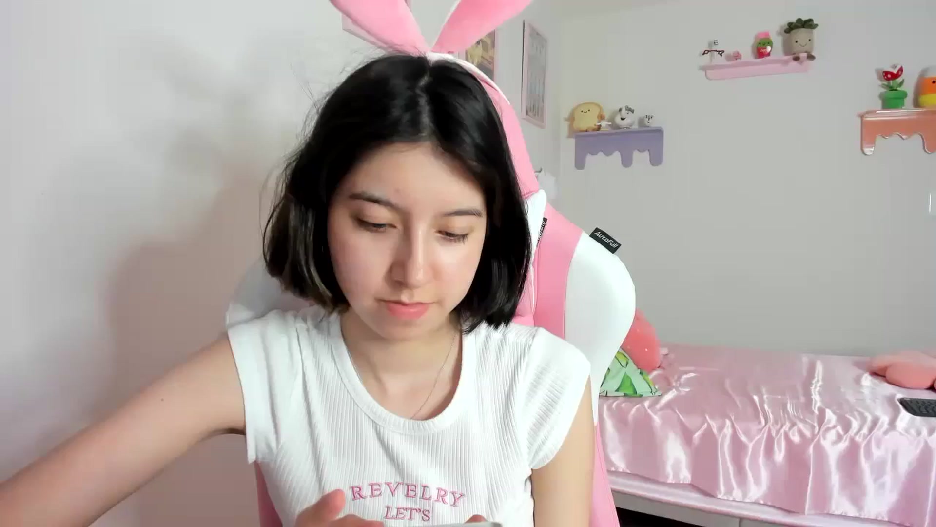 Gallery image thumbnail from Cherrycute666's myfreecams stream on, 08/24/2023, 07:57 image 1 of 20