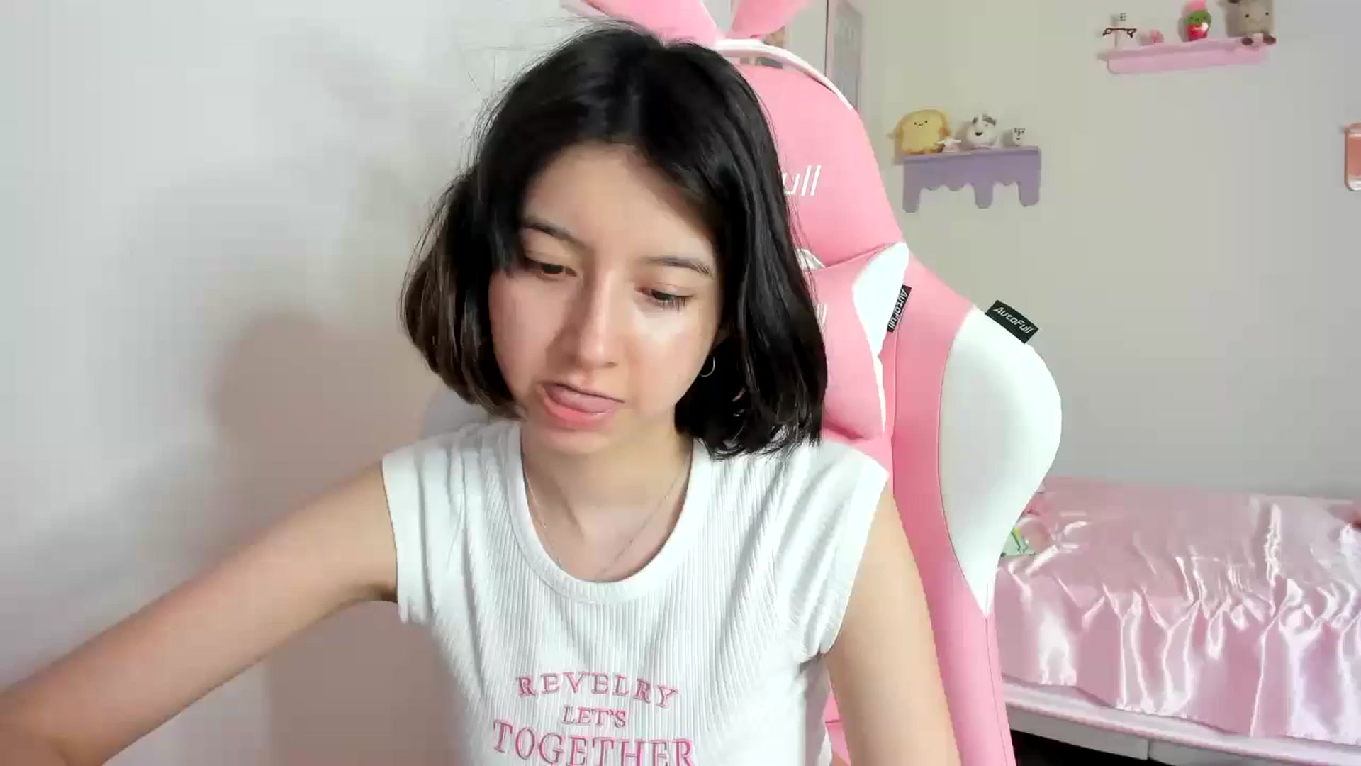 Gallery image thumbnail from Cherrycute666's myfreecams stream on, 08/24/2023, 07:57 image 12 of 20
