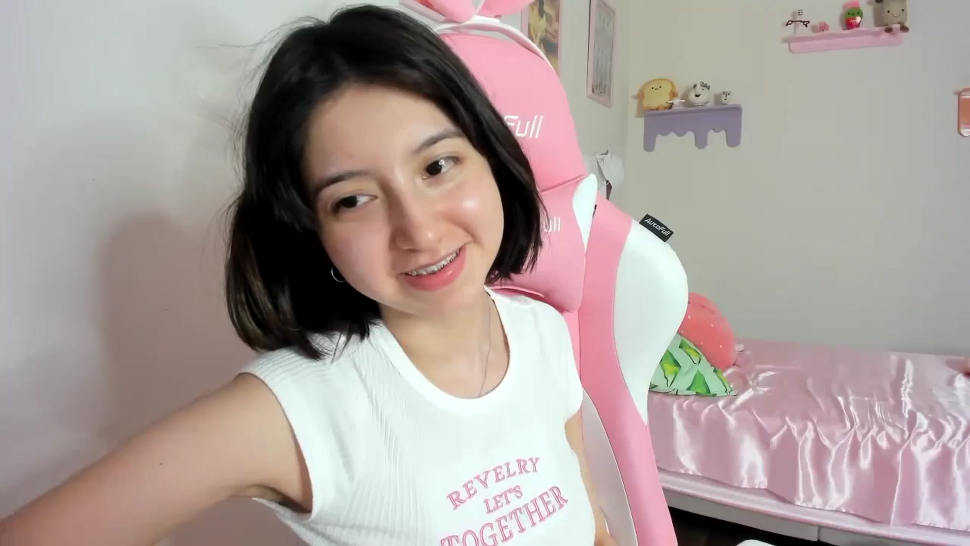 Gallery image thumbnail from Cherrycute666's myfreecams stream on, 08/24/2023, 07:57 image 15 of 20
