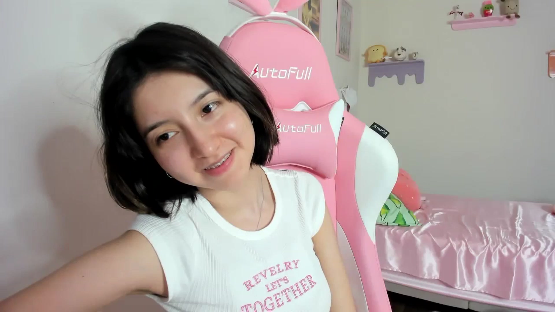 Gallery image thumbnail from Cherrycute666's myfreecams stream on, 08/24/2023, 07:57 image 17 of 20