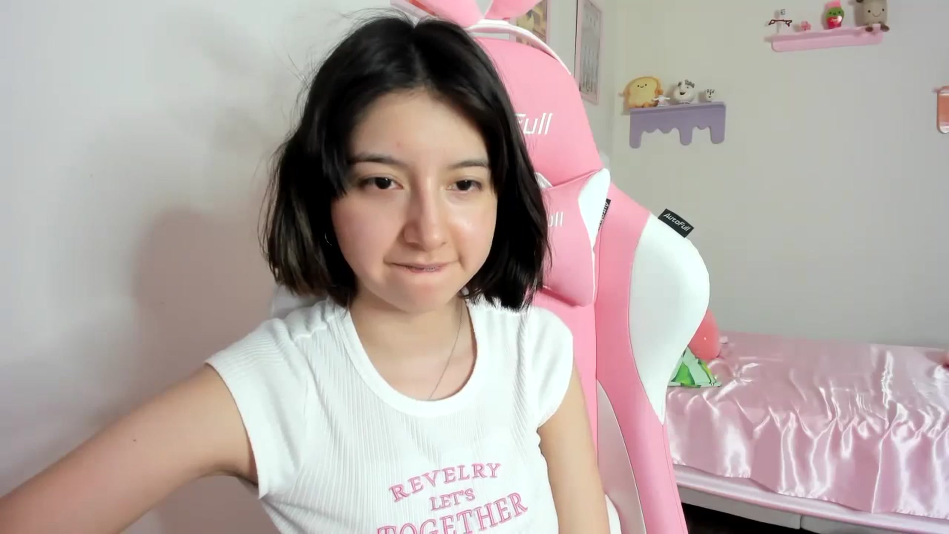Gallery image thumbnail from Cherrycute666's myfreecams stream on, 08/24/2023, 07:57 image 16 of 20