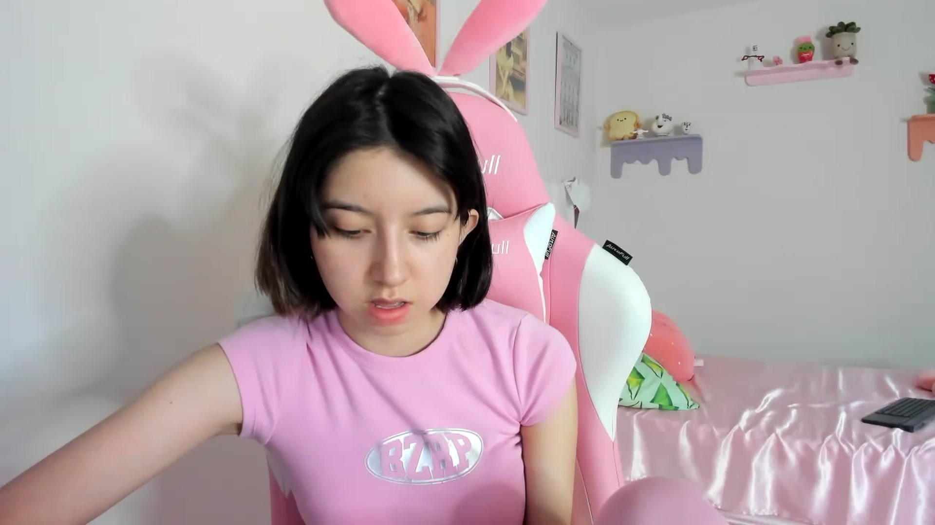 Gallery image thumbnail from Cherrycute666's myfreecams stream on, 08/24/2023, 23:45 image 20 of 20