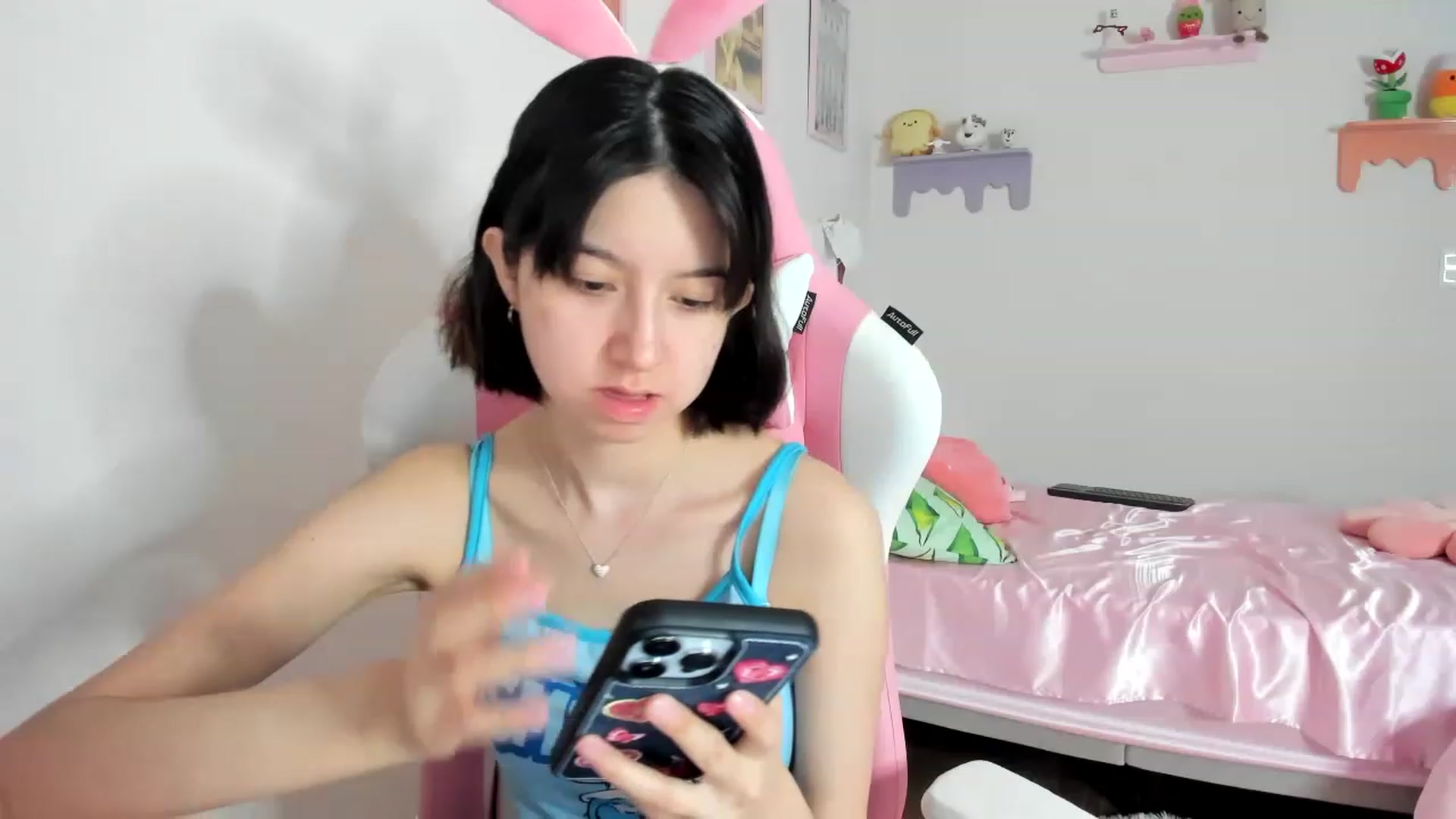 Gallery image thumbnail from Cherrycute666's myfreecams stream on, 08/25/2023, 09:40 image 20 of 20