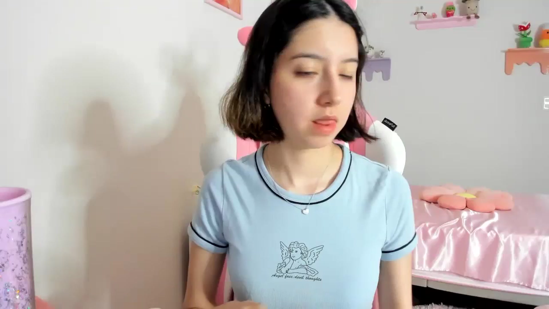 Gallery image thumbnail from Cherrycute666's myfreecams stream on, 08/26/2023, 08:35 image 15 of 20