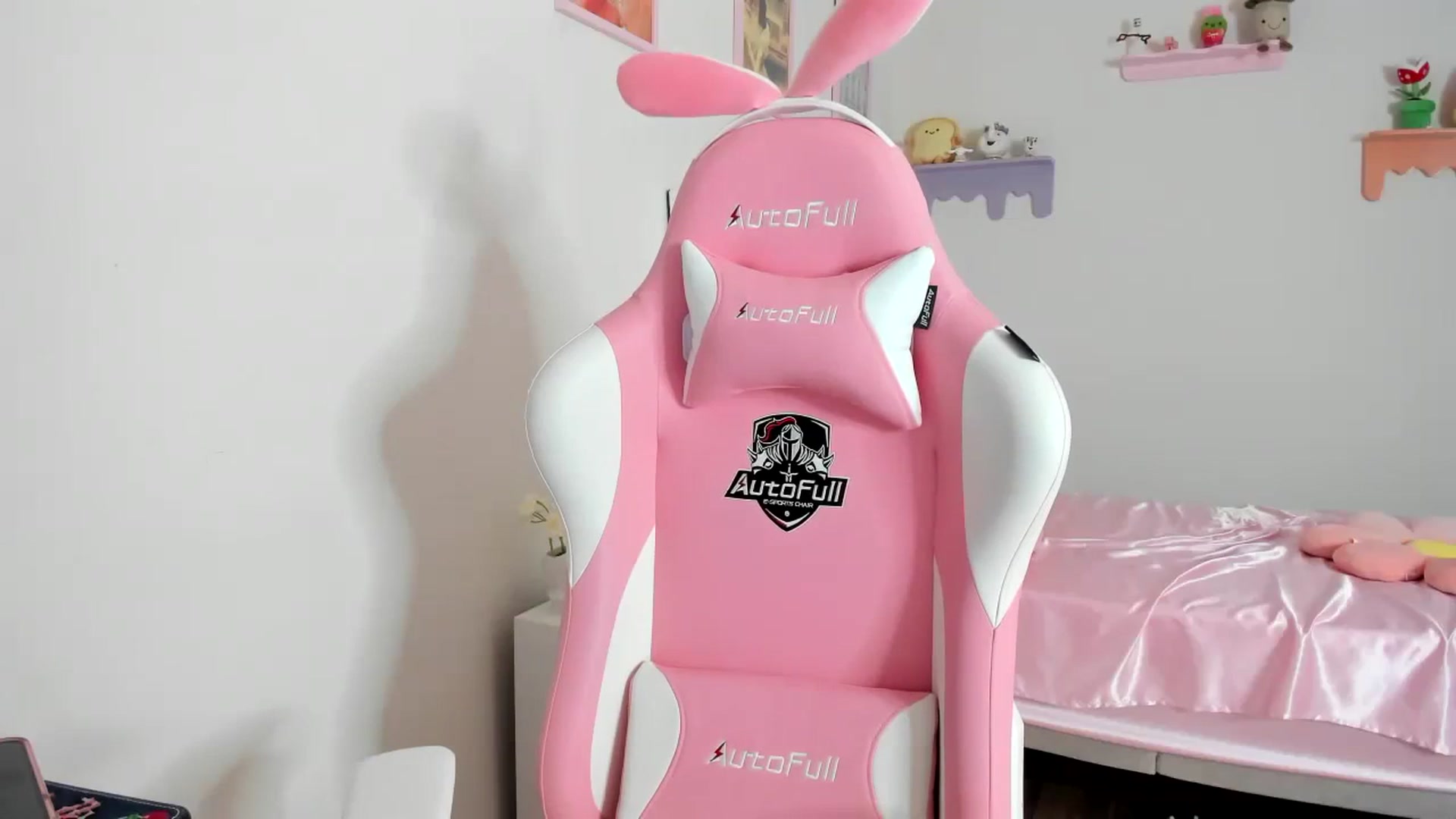 Gallery image thumbnail from Cherrycute666's myfreecams stream on, 08/26/2023, 22:33 image 20 of 20