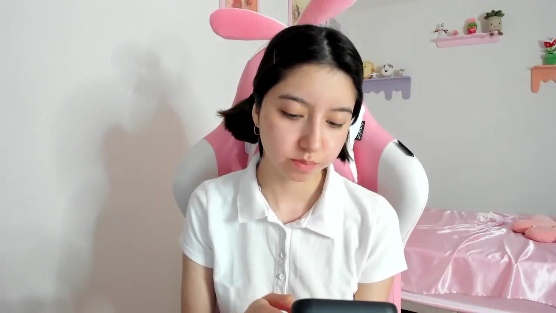Gallery image thumbnail from Cherrycute666's myfreecams stream on, 08/26/2023, 22:33 image 13 of 20