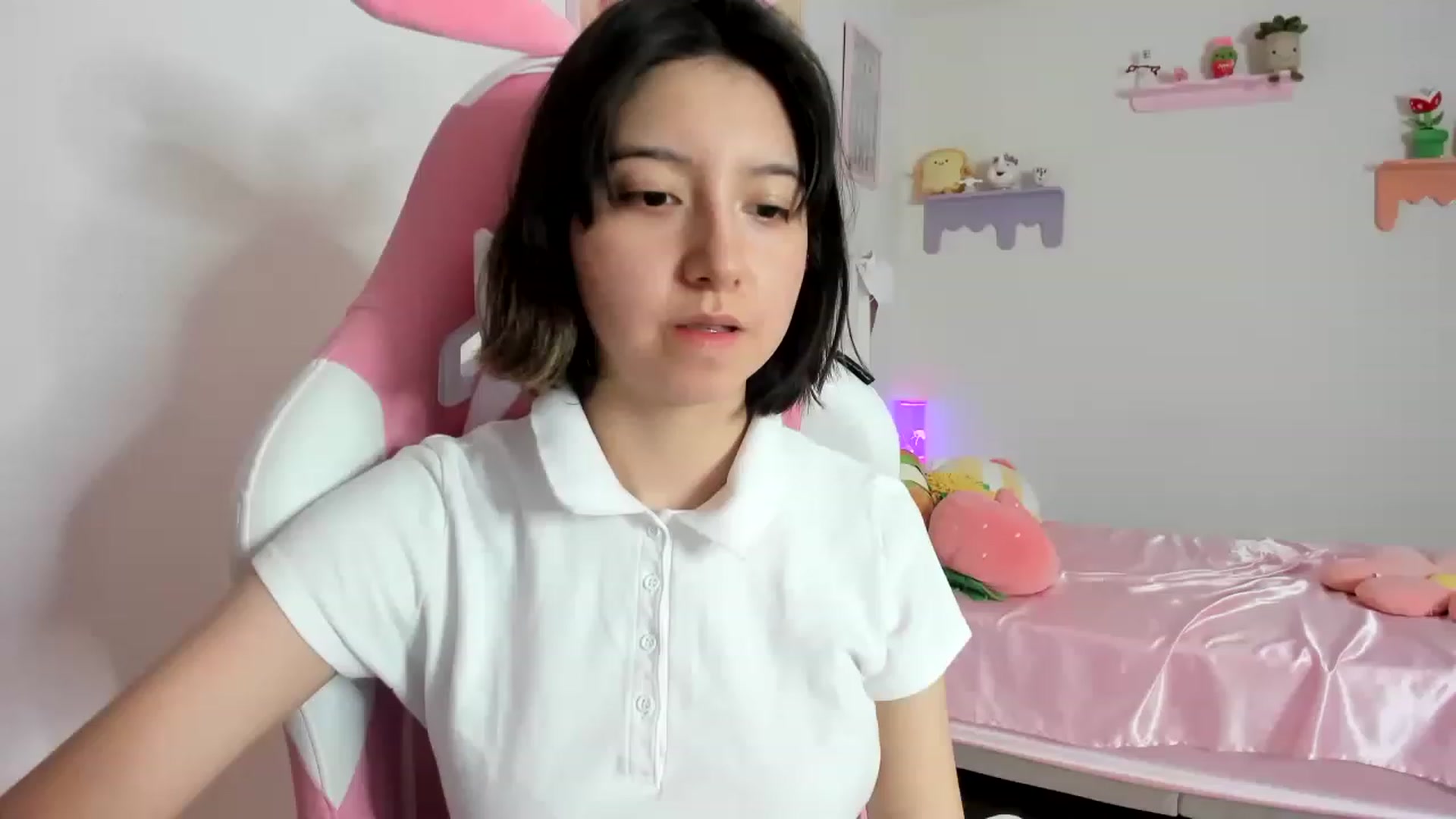 Gallery image thumbnail from Cherrycute666's myfreecams stream on, 08/26/2023, 23:55 image 7 of 20