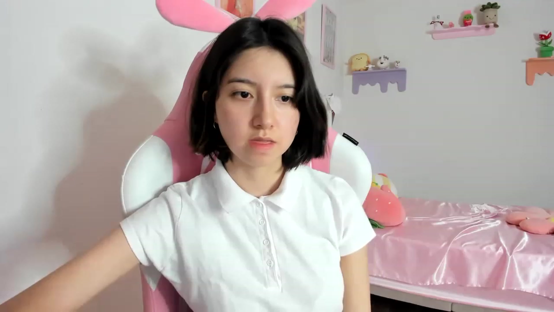 Gallery image thumbnail from Cherrycute666's myfreecams stream on, 08/26/2023, 23:55 image 19 of 20