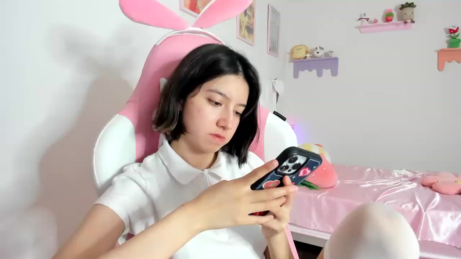 Gallery image thumbnail from Cherrycute666's myfreecams stream on, 08/26/2023, 23:55 image 20 of 20