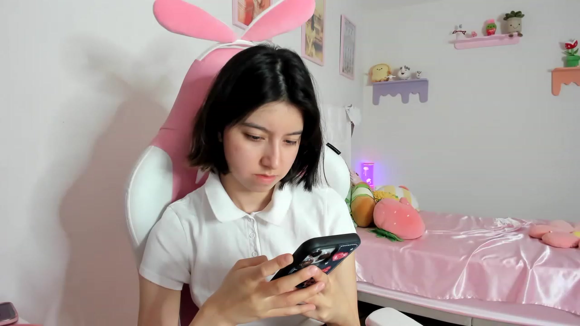 Gallery image thumbnail from Cherrycute666's myfreecams stream on, 08/26/2023, 23:55 image 8 of 20
