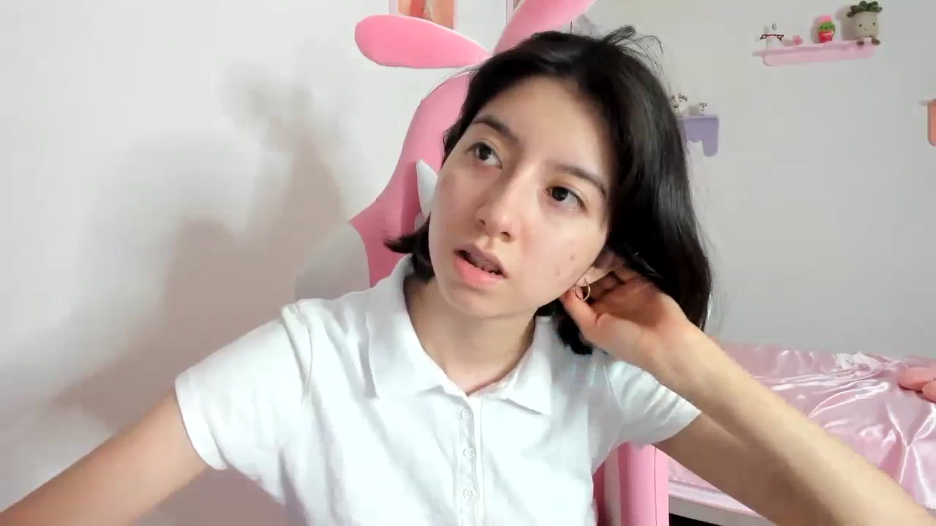 Gallery image thumbnail from Cherrycute666's myfreecams stream on, 08/27/2023, 03:37 image 5 of 20