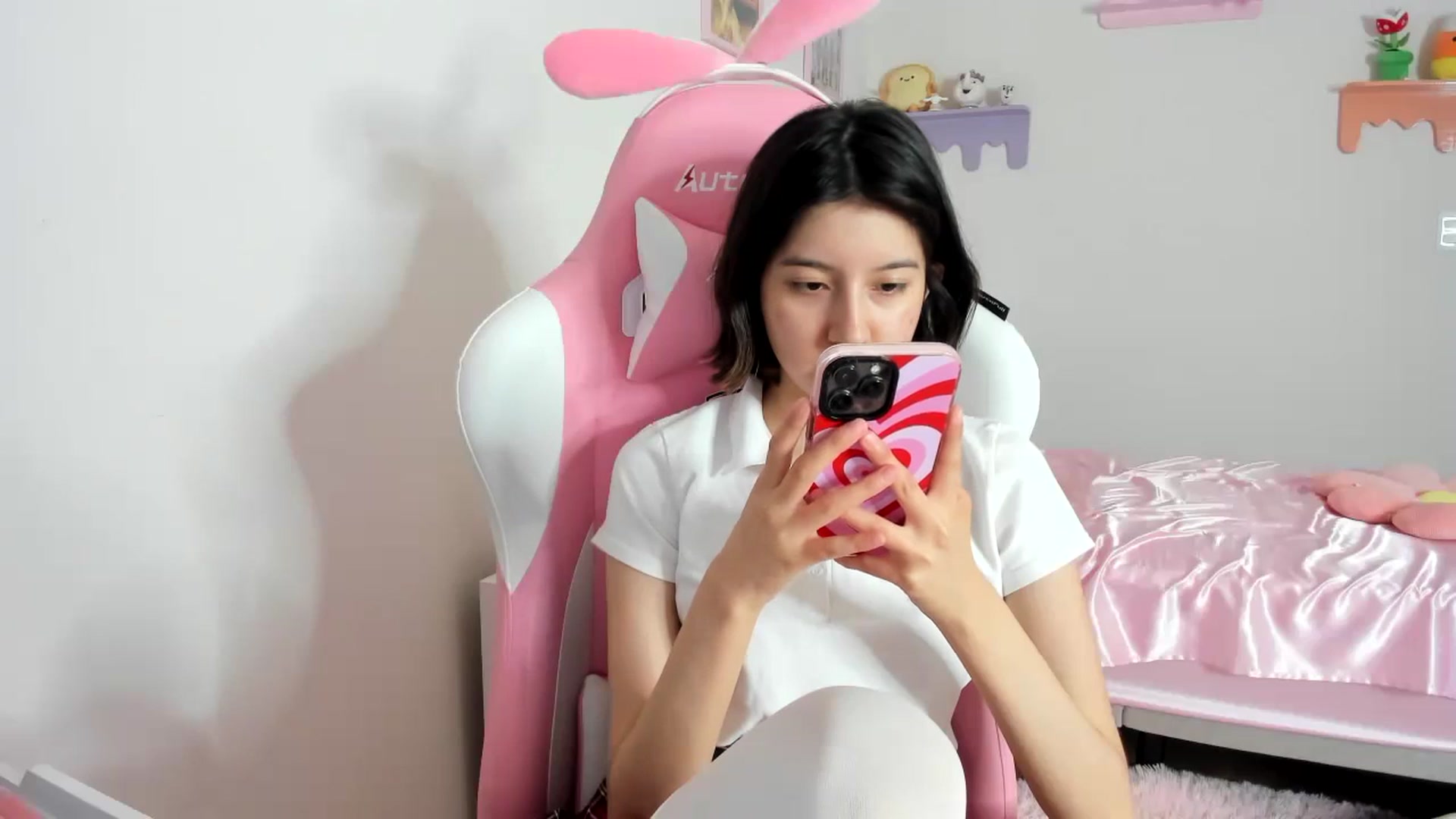 Gallery image thumbnail from Cherrycute666's myfreecams stream on, 08/27/2023, 06:29 image 18 of 20