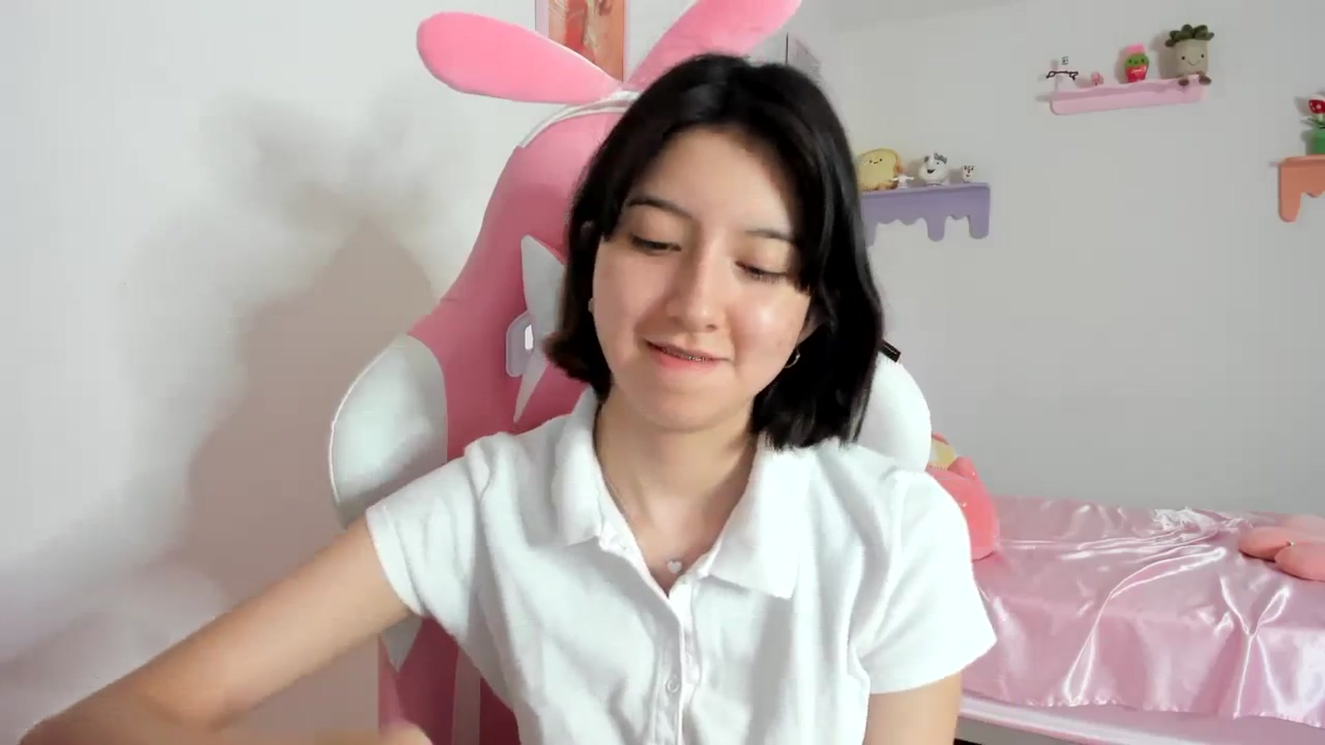Gallery image thumbnail from Cherrycute666's myfreecams stream on, 08/27/2023, 06:29 image 5 of 20