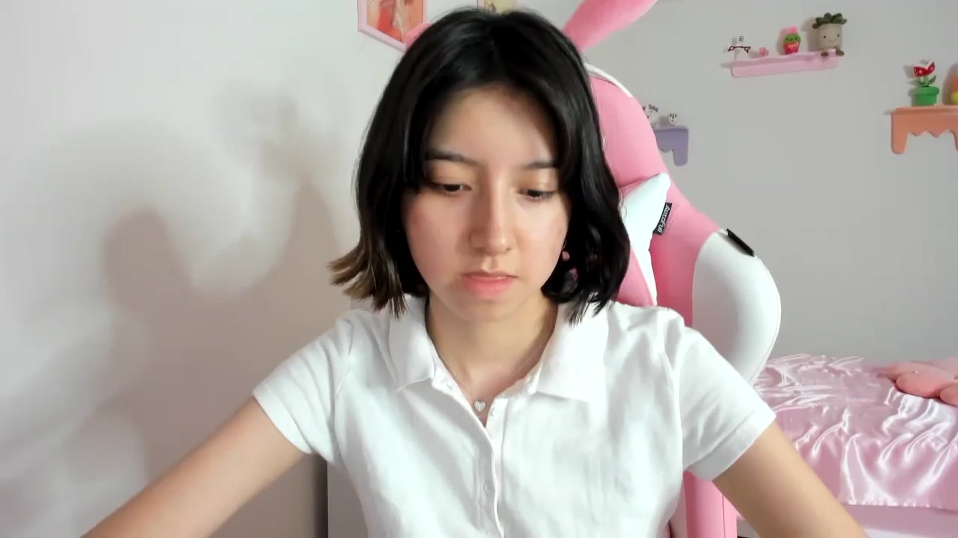 Gallery image thumbnail from Cherrycute666's myfreecams stream on, 08/27/2023, 06:29 image 10 of 20