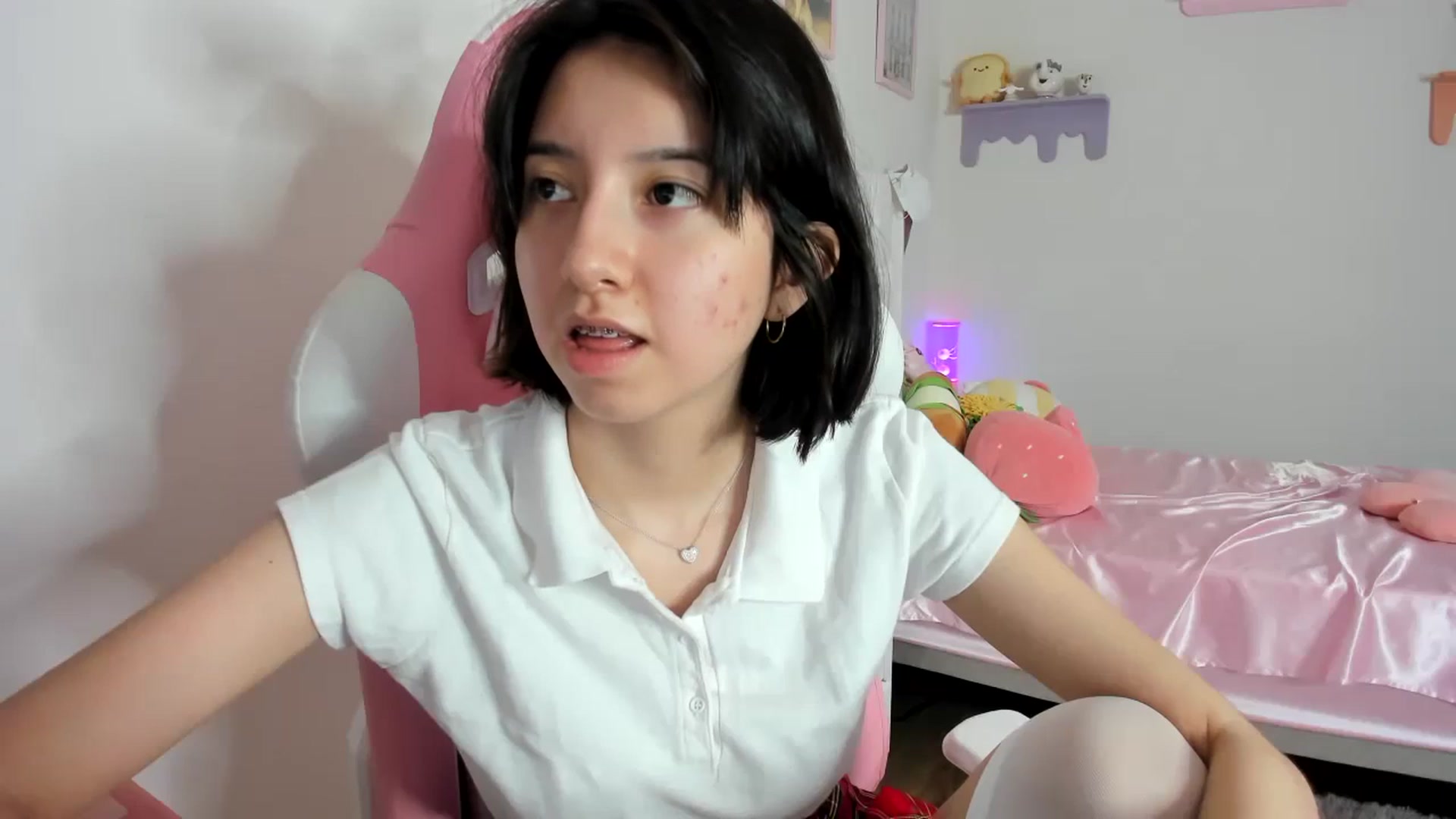 Gallery image thumbnail from Cherrycute666's myfreecams stream on, 08/27/2023, 06:29 image 3 of 20