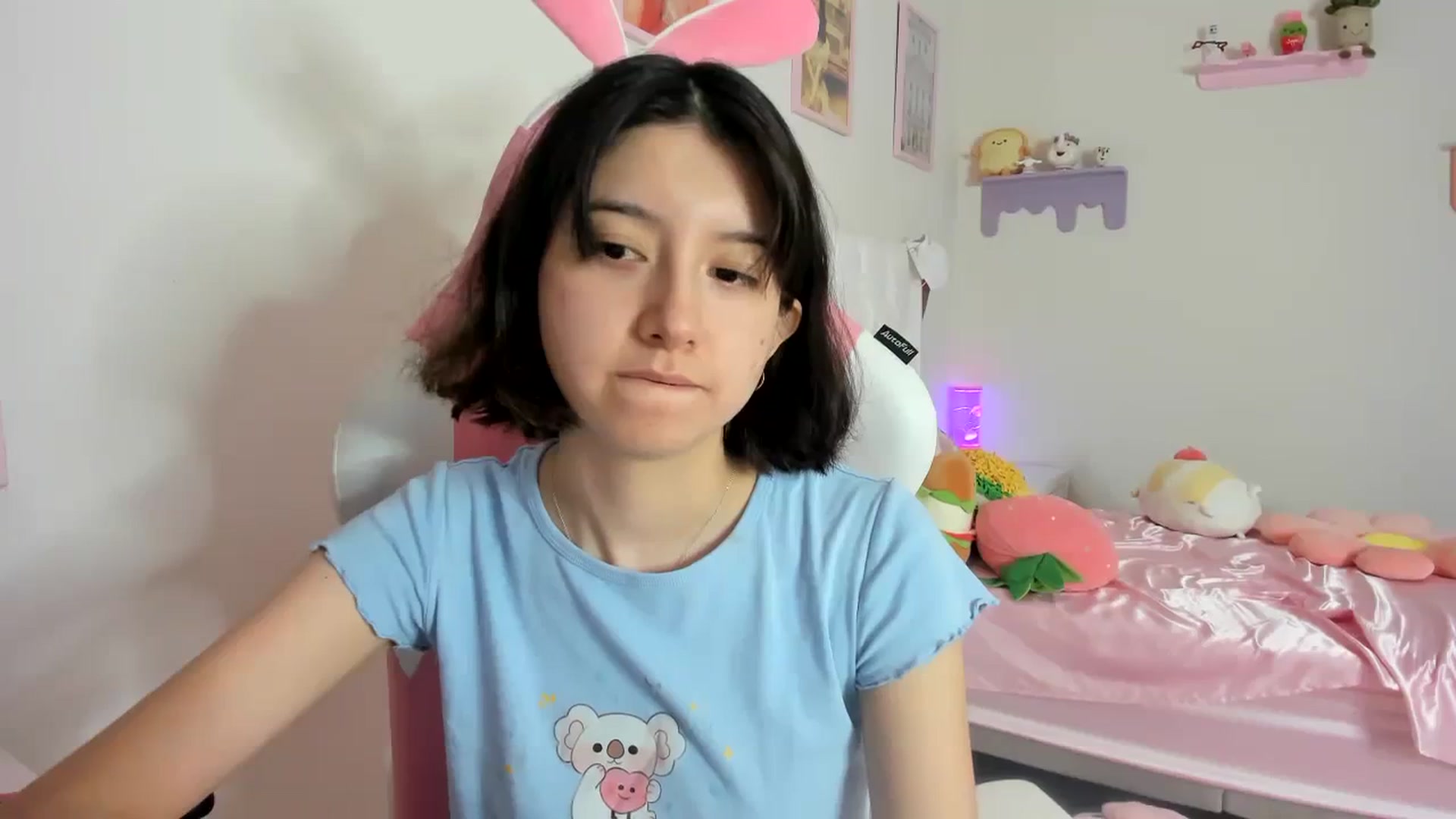 Gallery image thumbnail from Cherrycute666's myfreecams stream on, 08/27/2023, 14:14 image 6 of 20