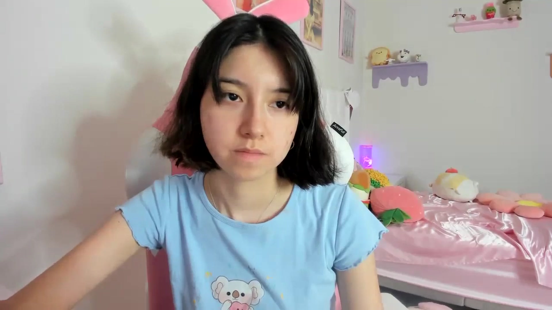 Gallery image thumbnail from Cherrycute666's myfreecams stream on, 08/27/2023, 14:14 image 8 of 20