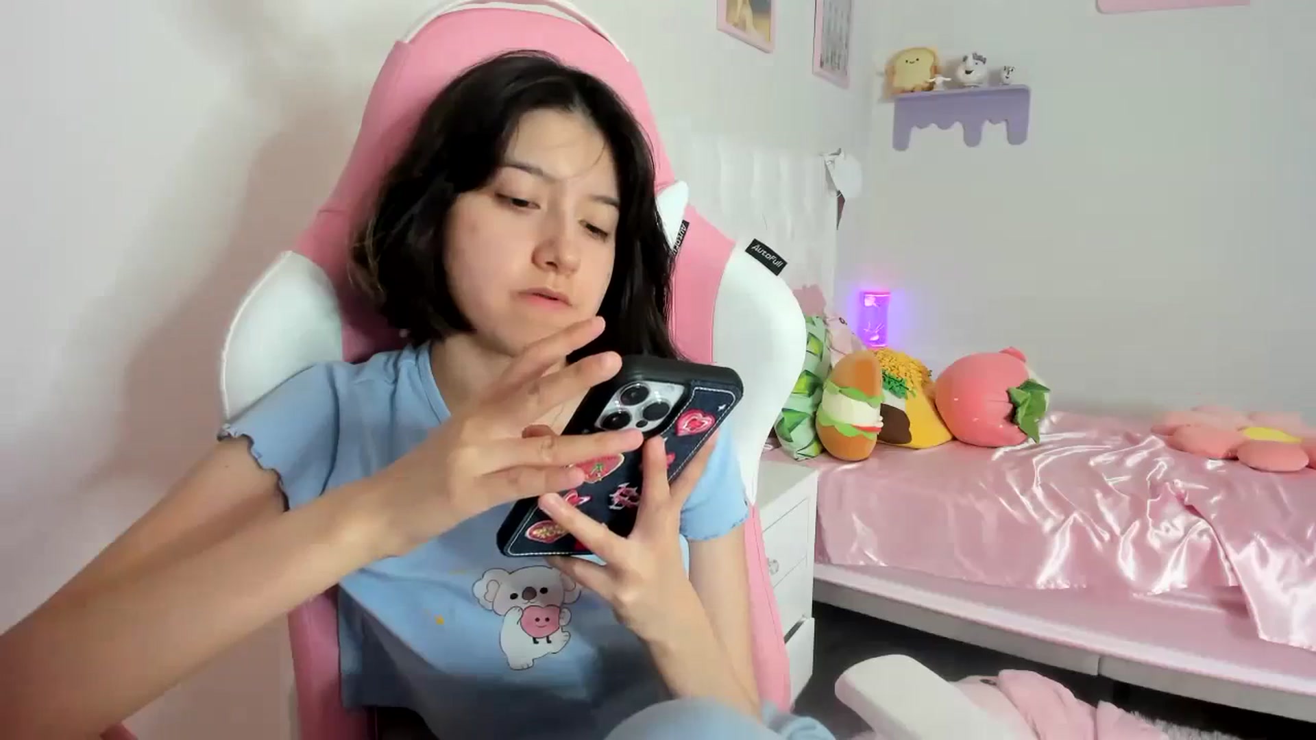 Gallery image thumbnail from Cherrycute666's myfreecams stream on, 08/27/2023, 14:44 image 5 of 20