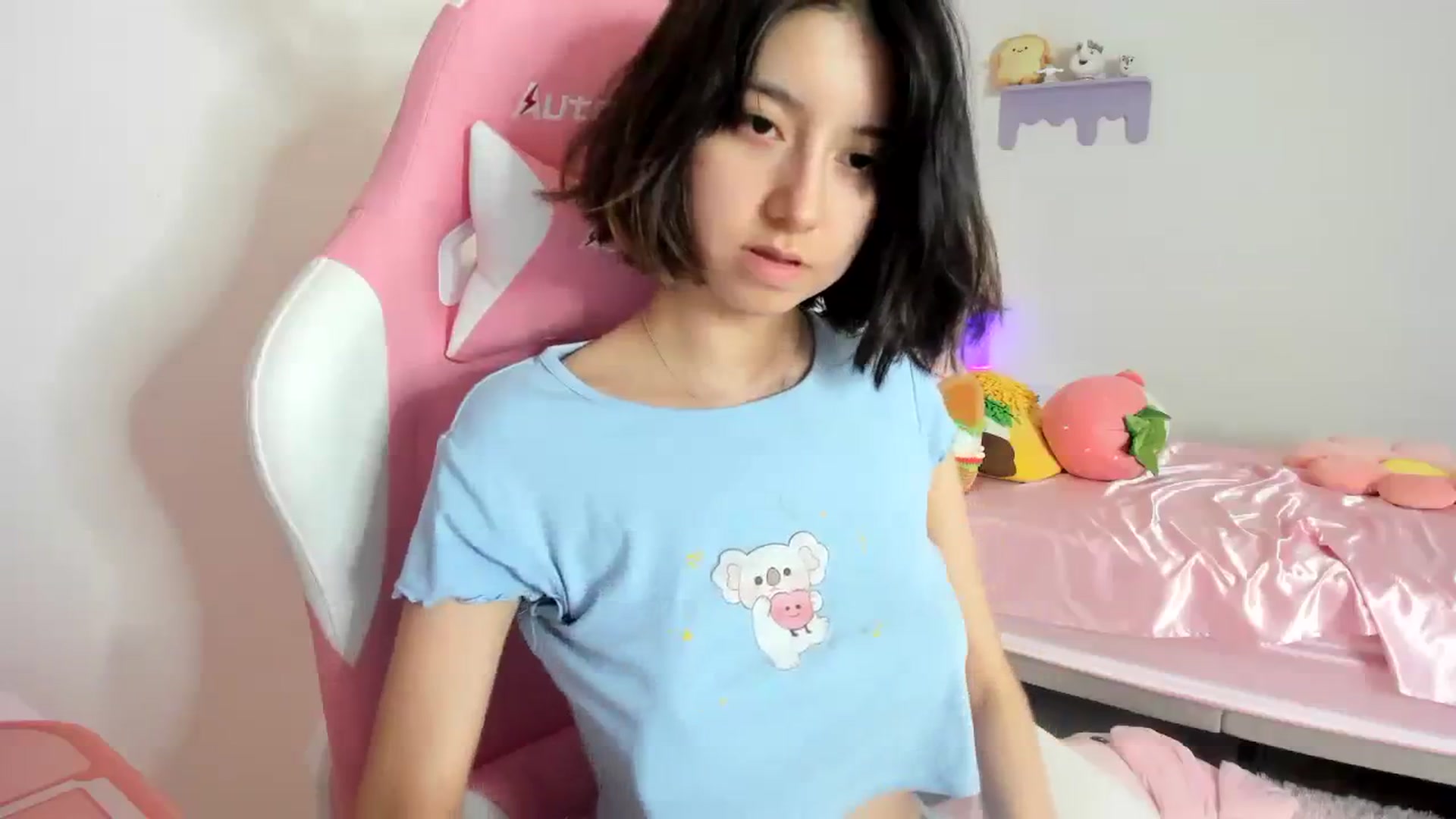 Gallery image thumbnail from Cherrycute666's myfreecams stream on, 08/27/2023, 14:44 image 2 of 20