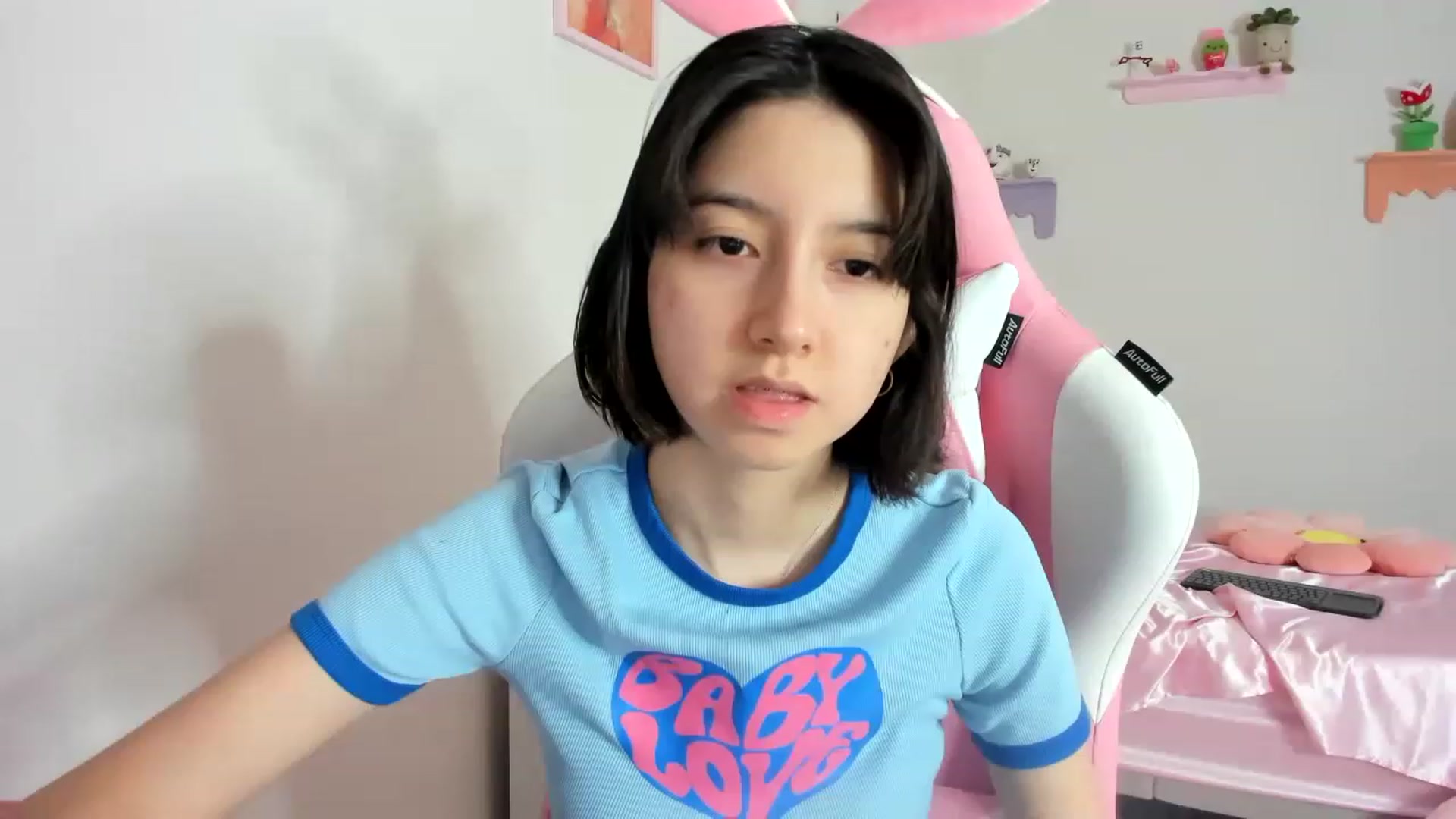Gallery image thumbnail from Cherrycute666's myfreecams stream on, 08/28/2023, 06:59 image 2 of 20