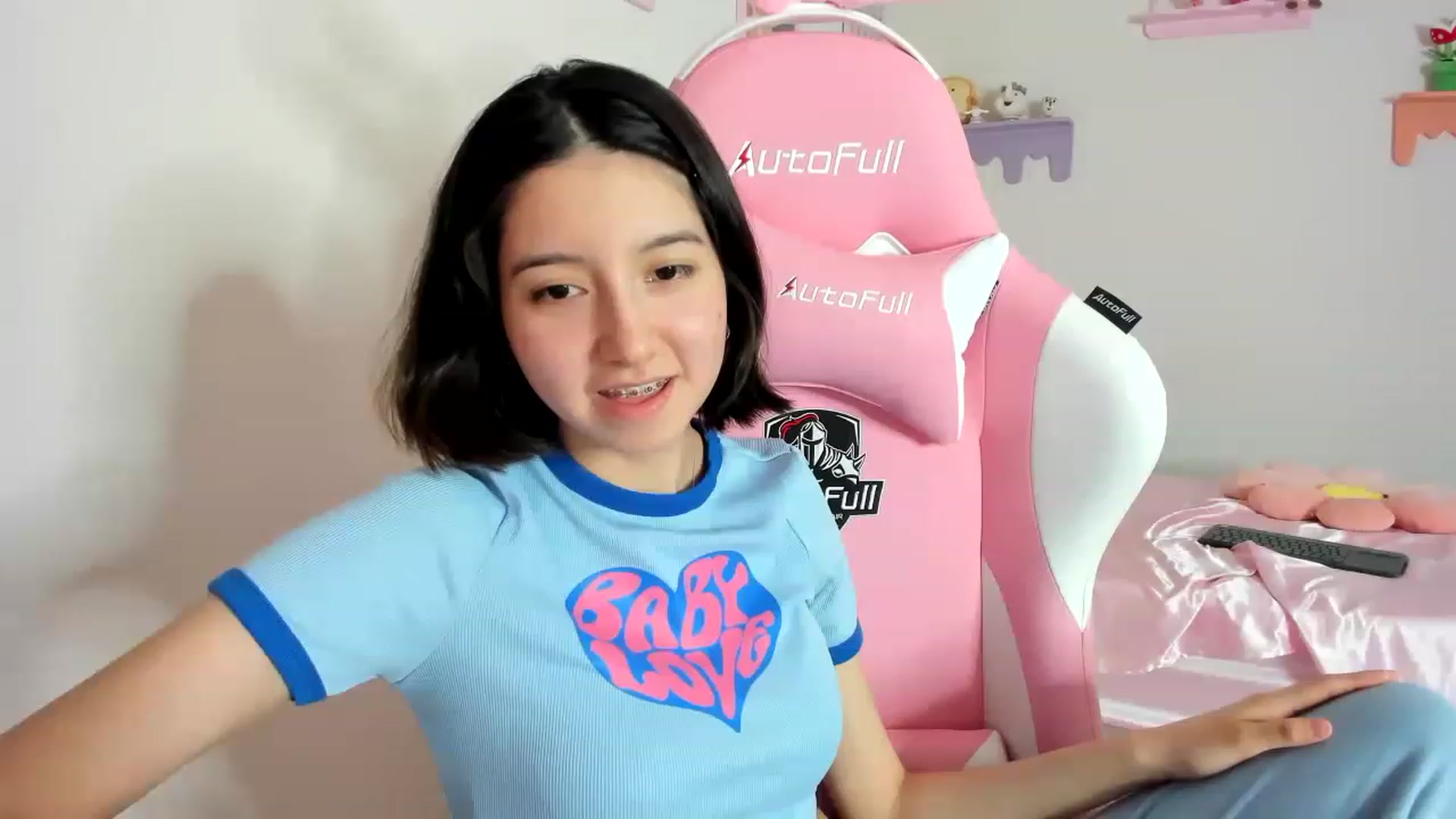 Gallery image thumbnail from Cherrycute666's myfreecams stream on, 08/28/2023, 06:59 image 18 of 20