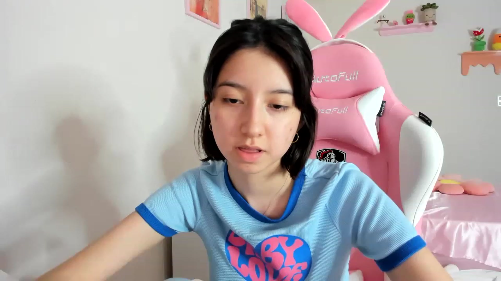 Gallery image thumbnail from Cherrycute666's myfreecams stream on, 08/29/2023, 04:04 image 6 of 20