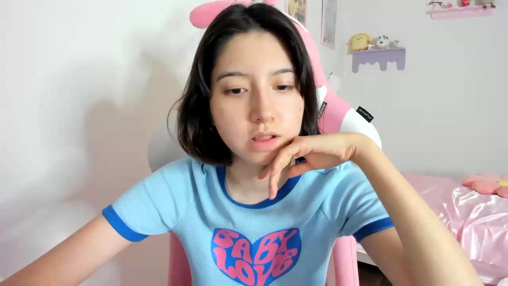 Gallery image thumbnail from Cherrycute666's myfreecams stream on, 08/29/2023, 07:50 image 15 of 20