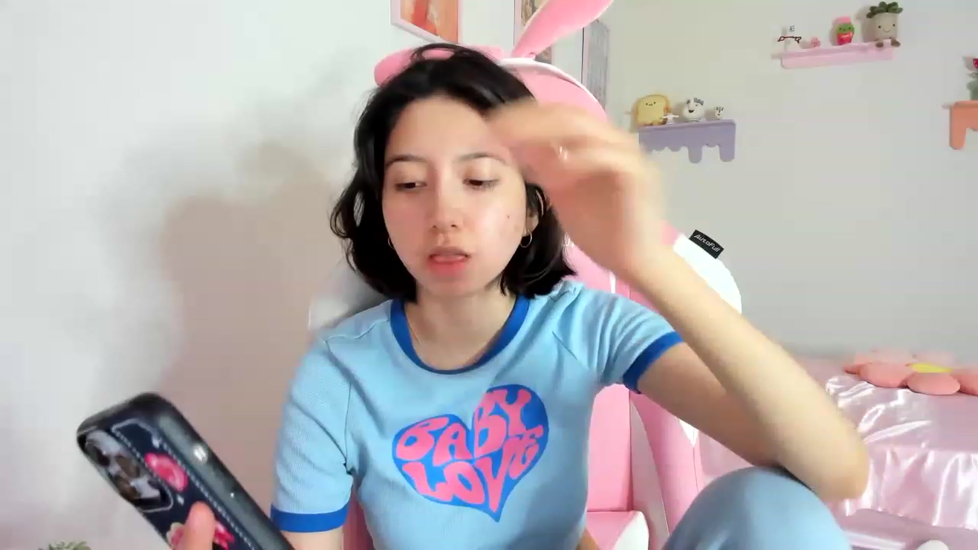 Gallery image thumbnail from Cherrycute666's myfreecams stream on, 08/29/2023, 07:50 image 10 of 20