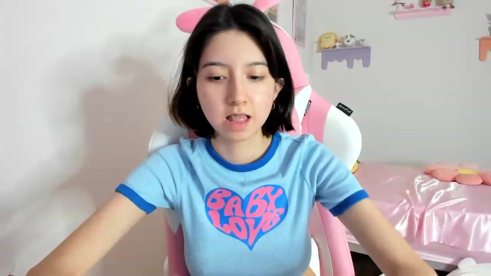 Gallery image thumbnail from Cherrycute666's myfreecams stream on, 08/29/2023, 07:50 image 9 of 20