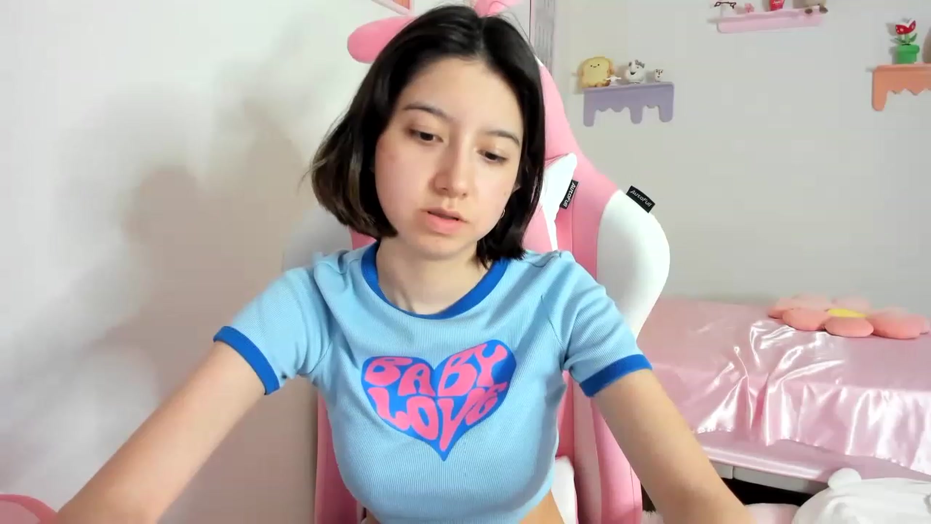 Gallery image thumbnail from Cherrycute666's myfreecams stream on, 08/29/2023, 07:50 image 12 of 20